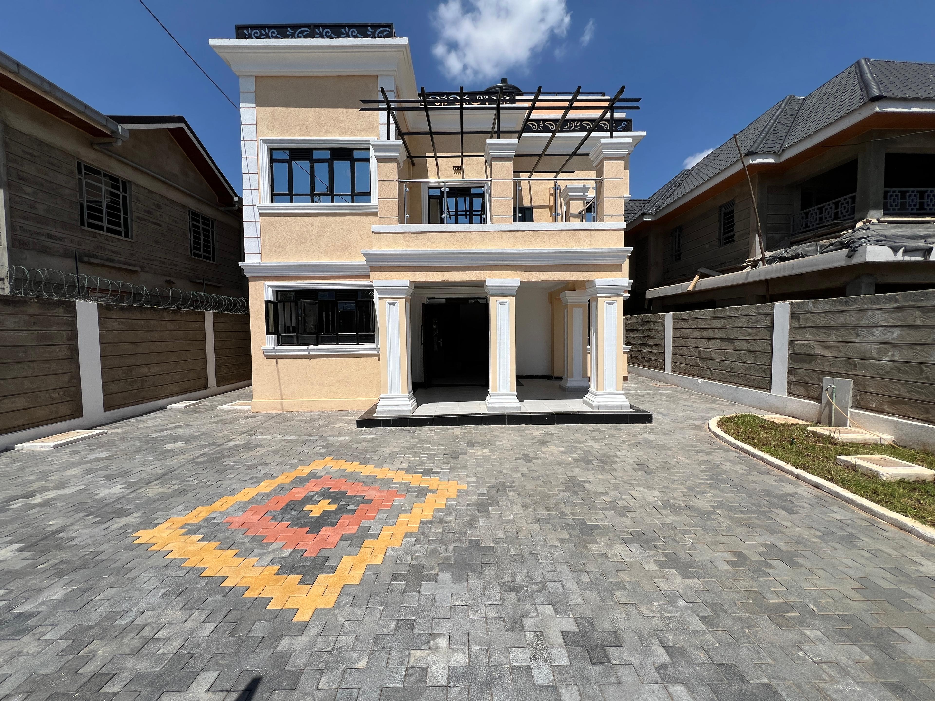 7BR Mansion on Sale in Kenyatta road  - Image 1