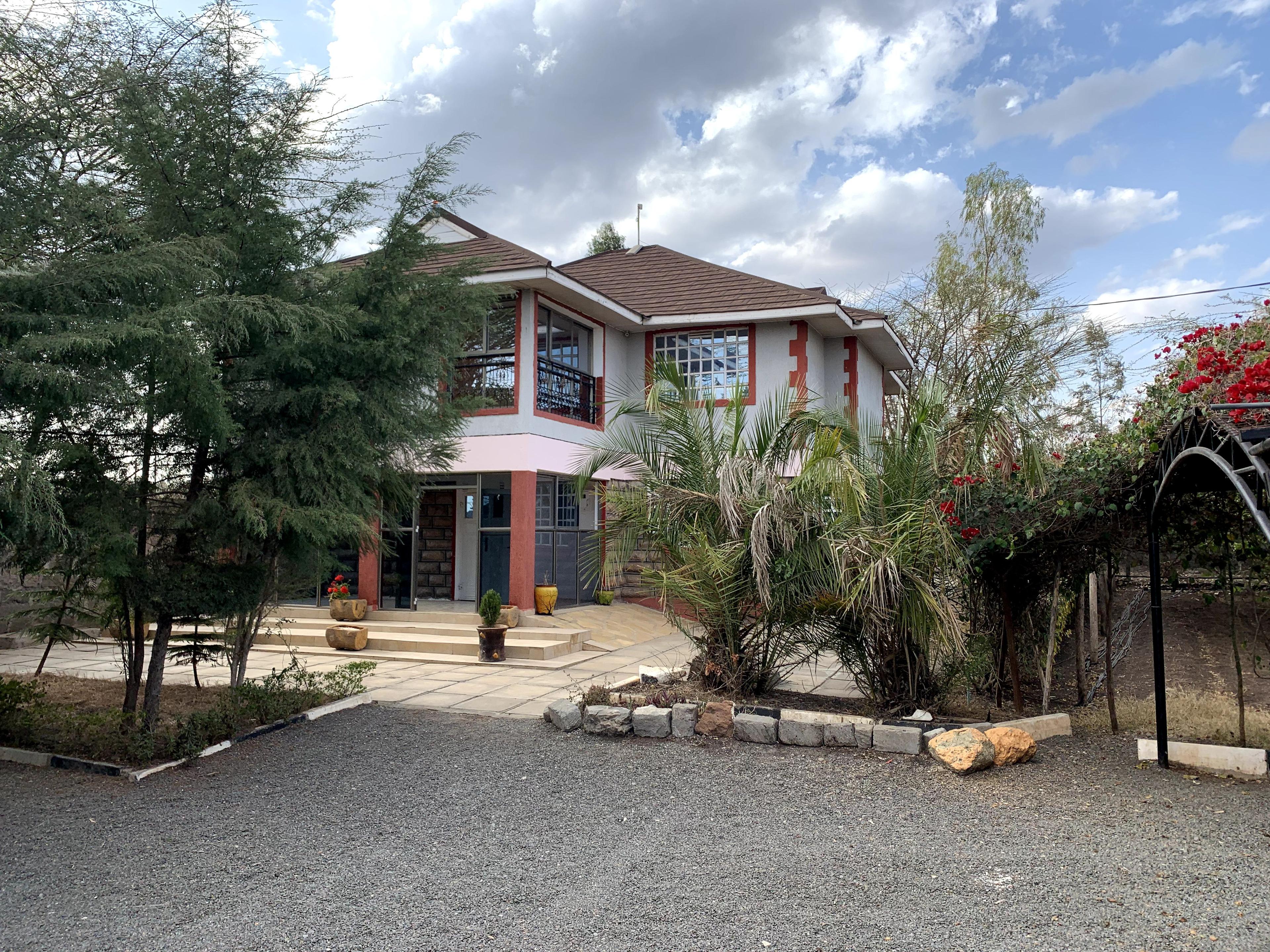 5 BR MANSIONS ON SALE IN KITENGELA - Image 2