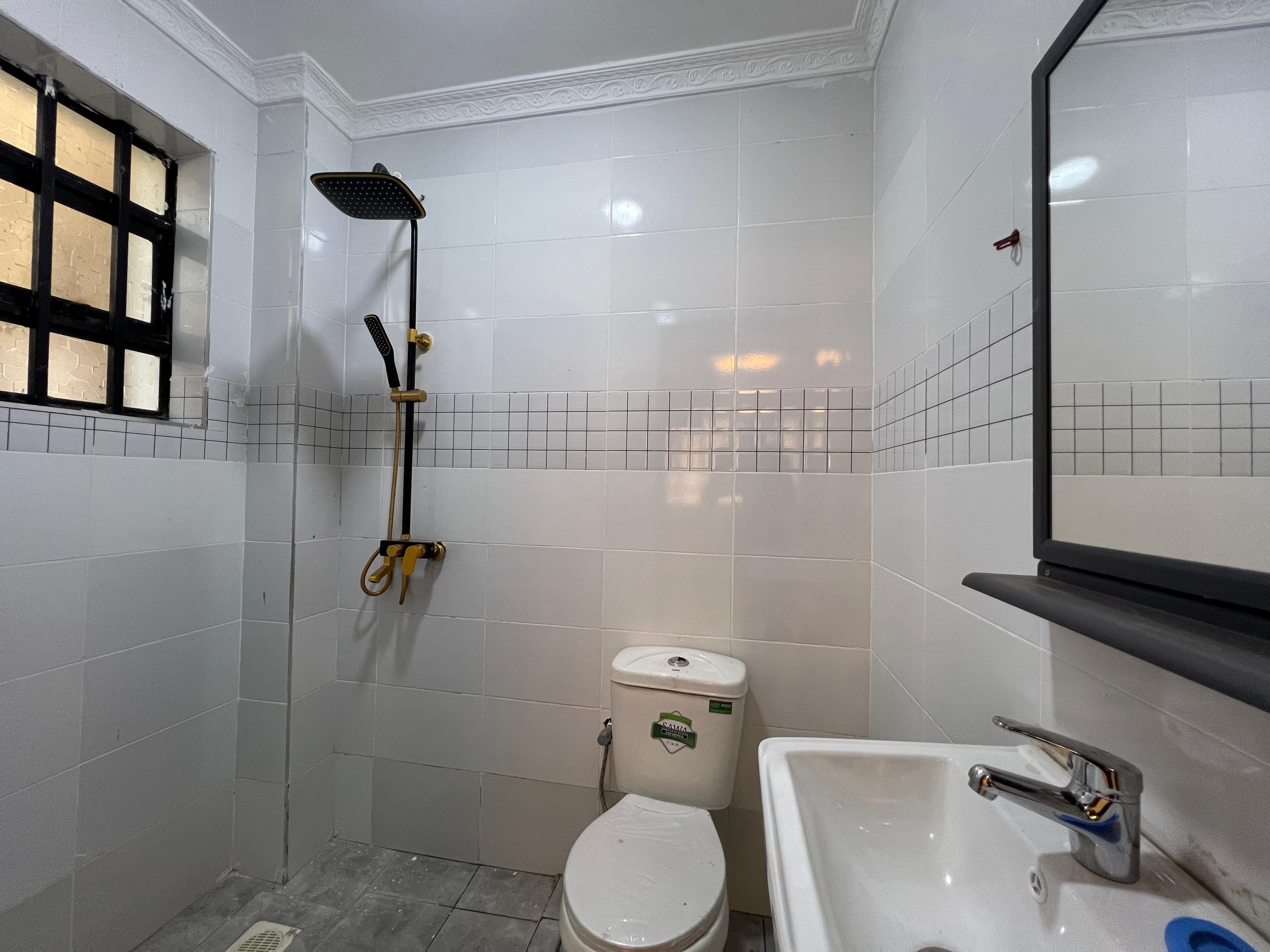 7BR Mansion on Sale in Kenyatta road  - Image 10