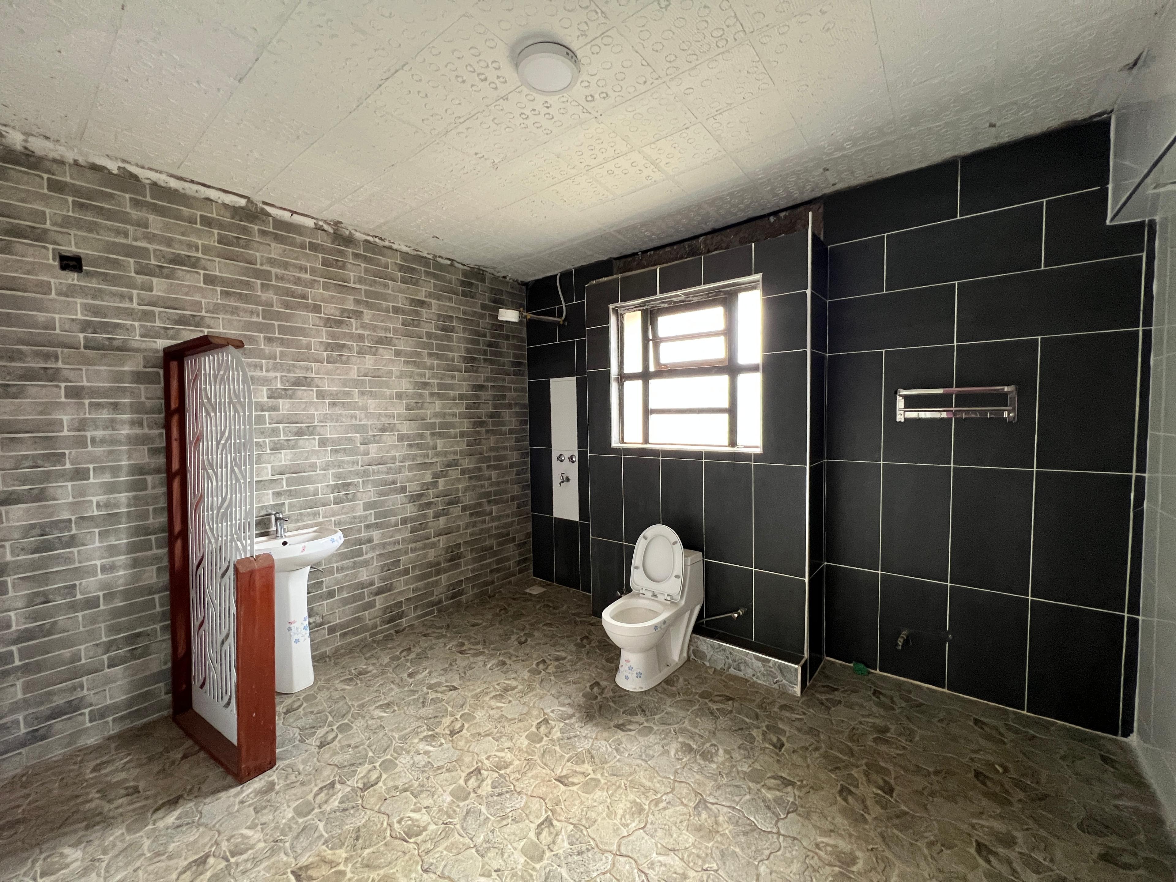 5BR Mansion on Sale in Membley Estate- Ruiru - Image 23