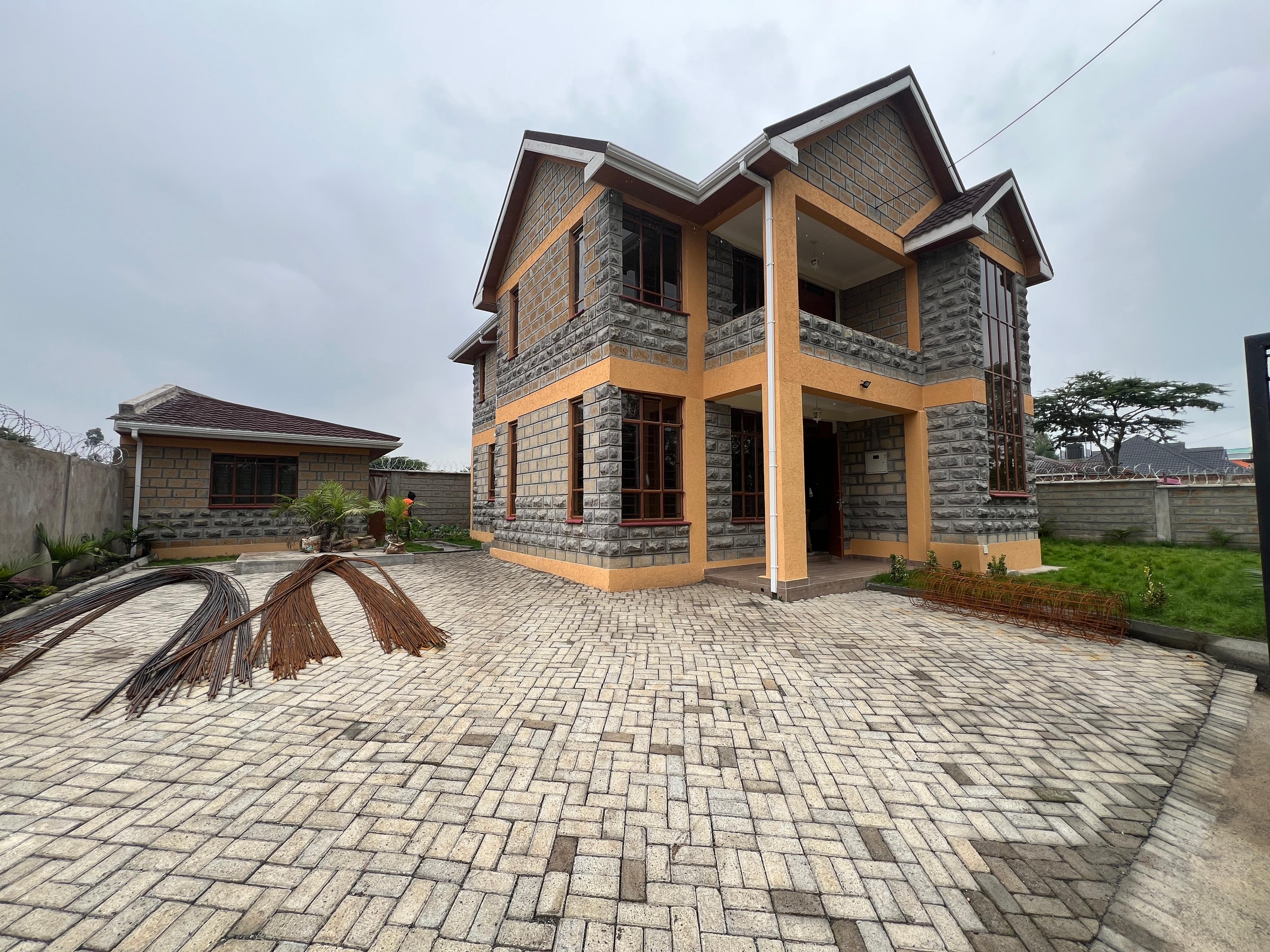 4BR Mansion on Sale in Rongai  - Image 2