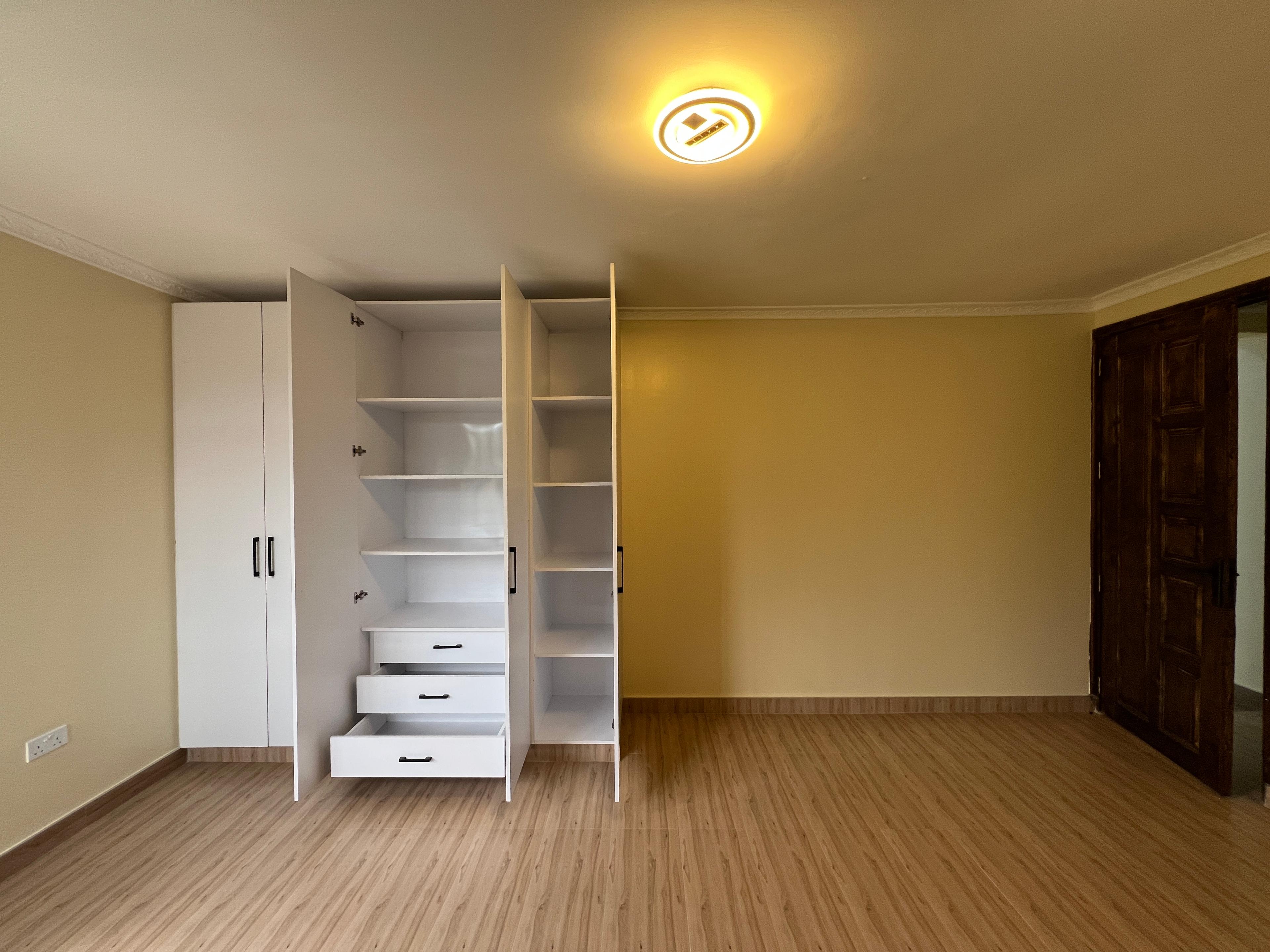 4BR Mansion on Sale in Rongai  - Image 11