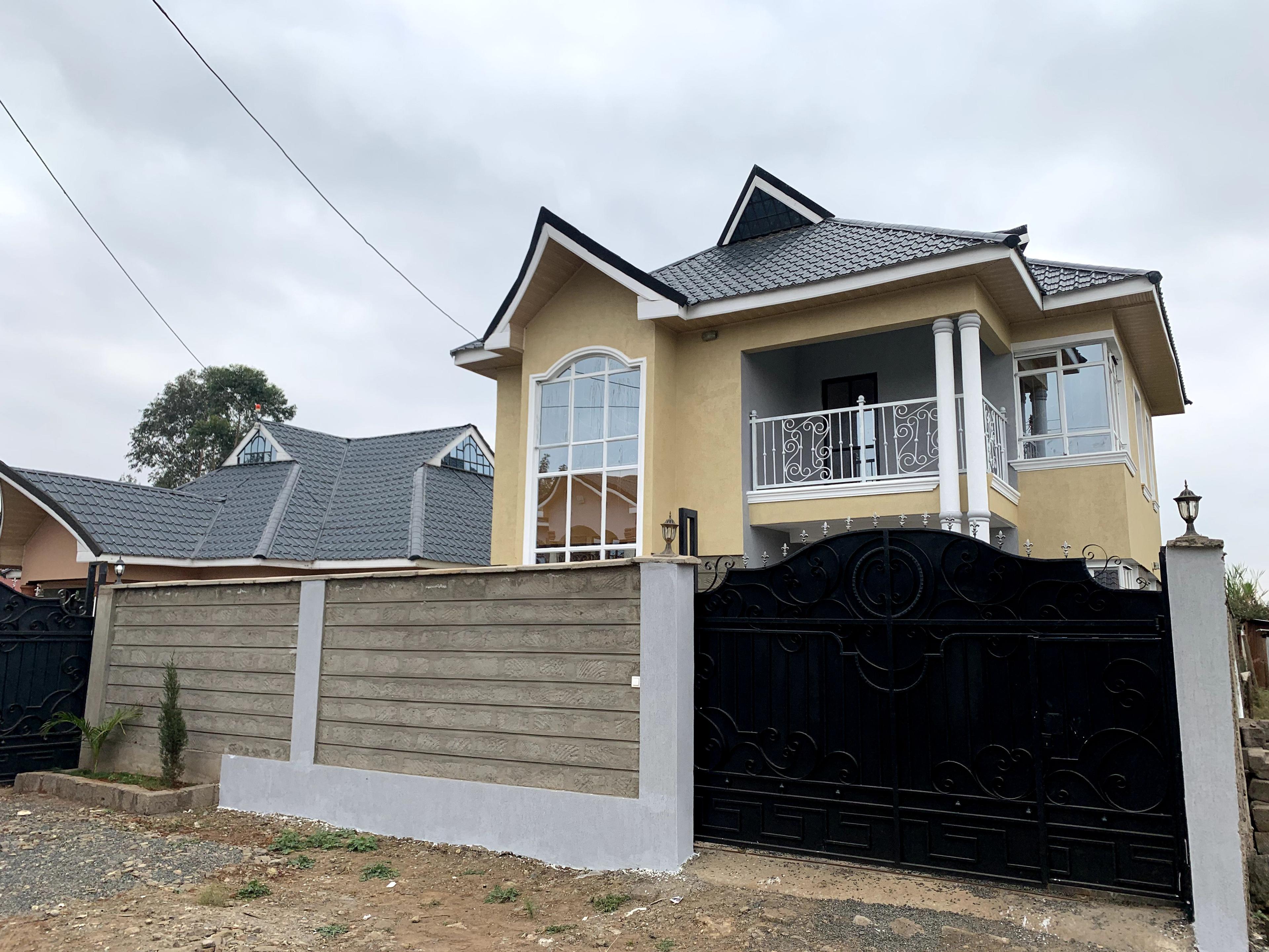 4BR Mansion on Sale in Matangi - Image 4