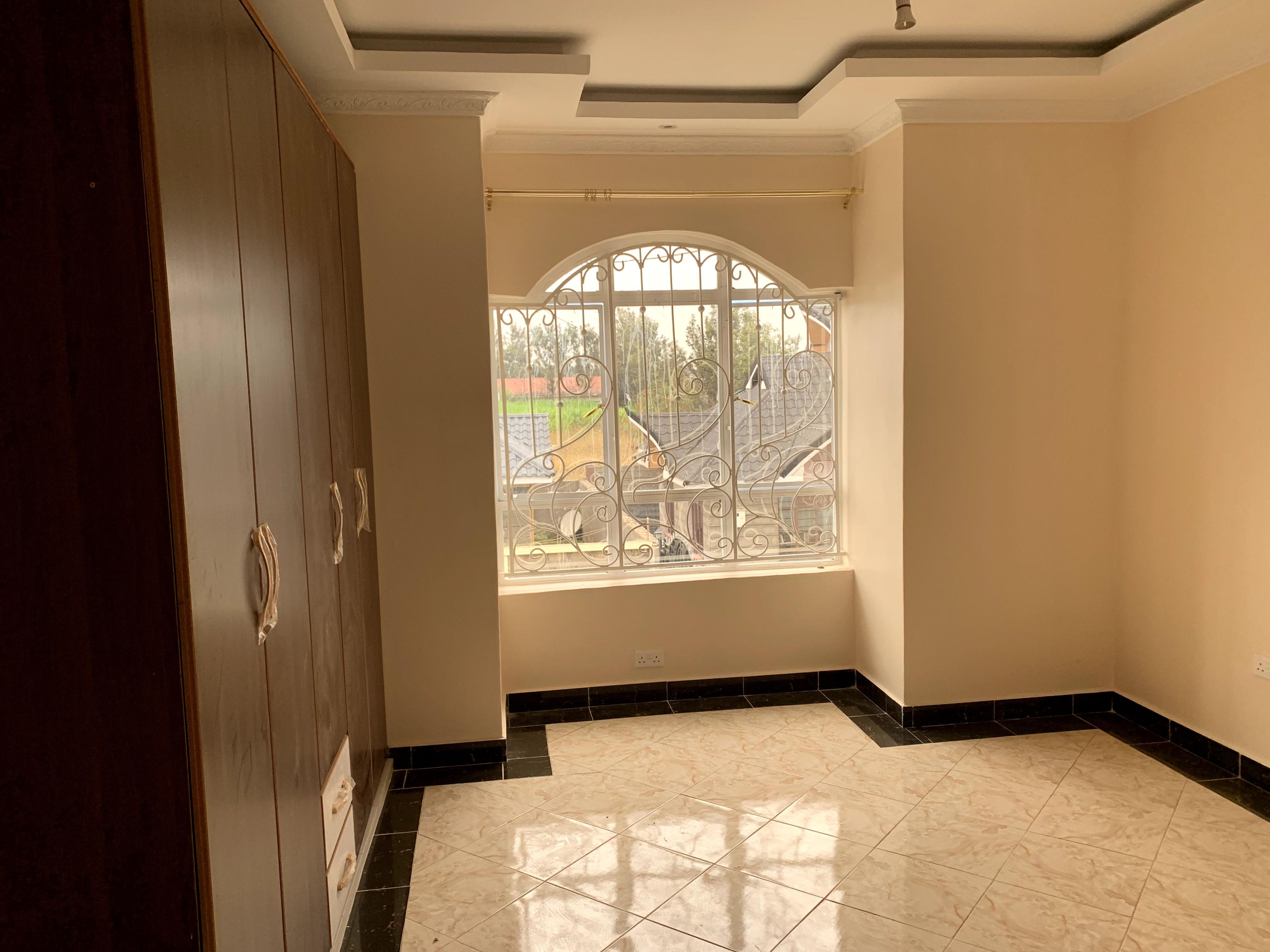 4BR Mansion on Sale in Matangi - Image 21
