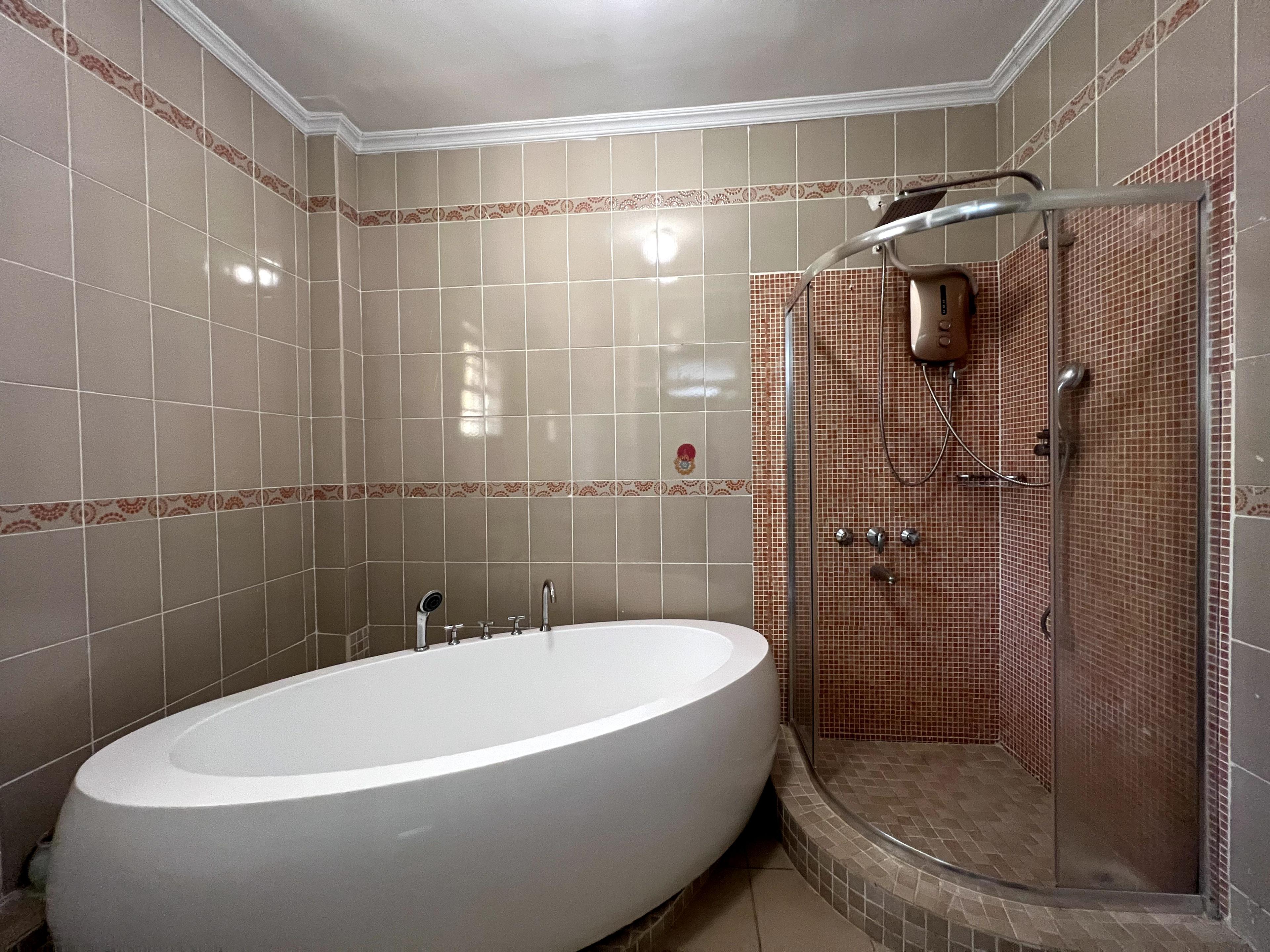 5 BR MANSION ON SALE IN KAREN - Image 11