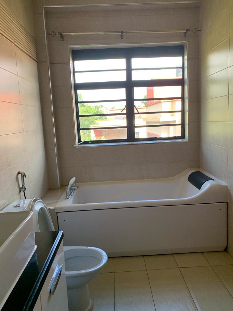 5BR Home To Let in Runda Gardens  - Image 11