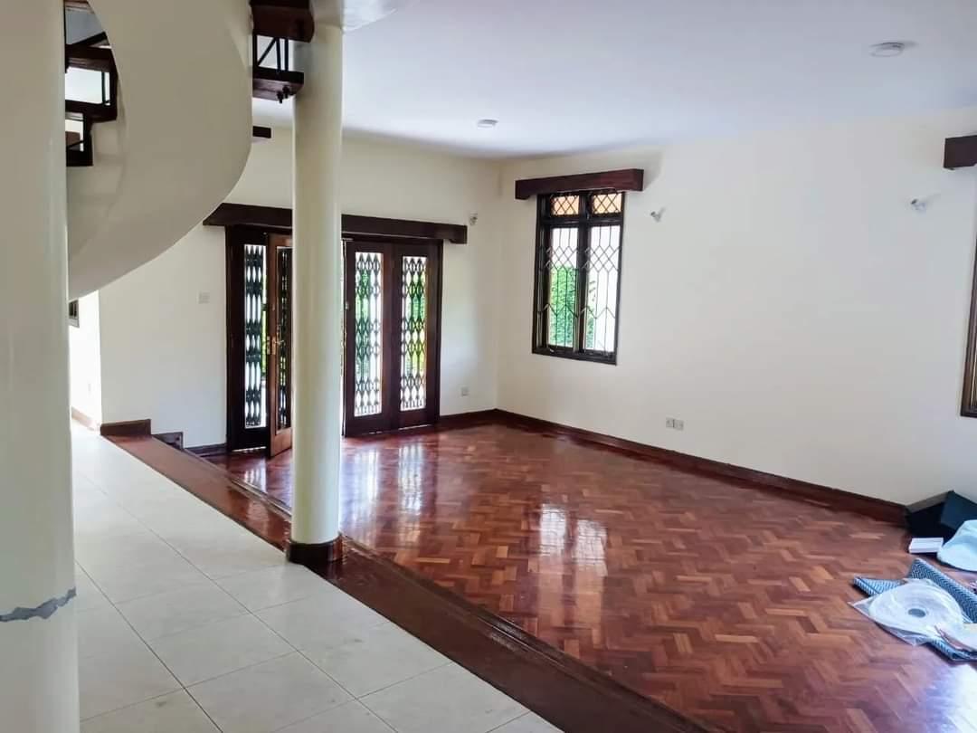 4BR Mansion to let in Lavington  - Image 4