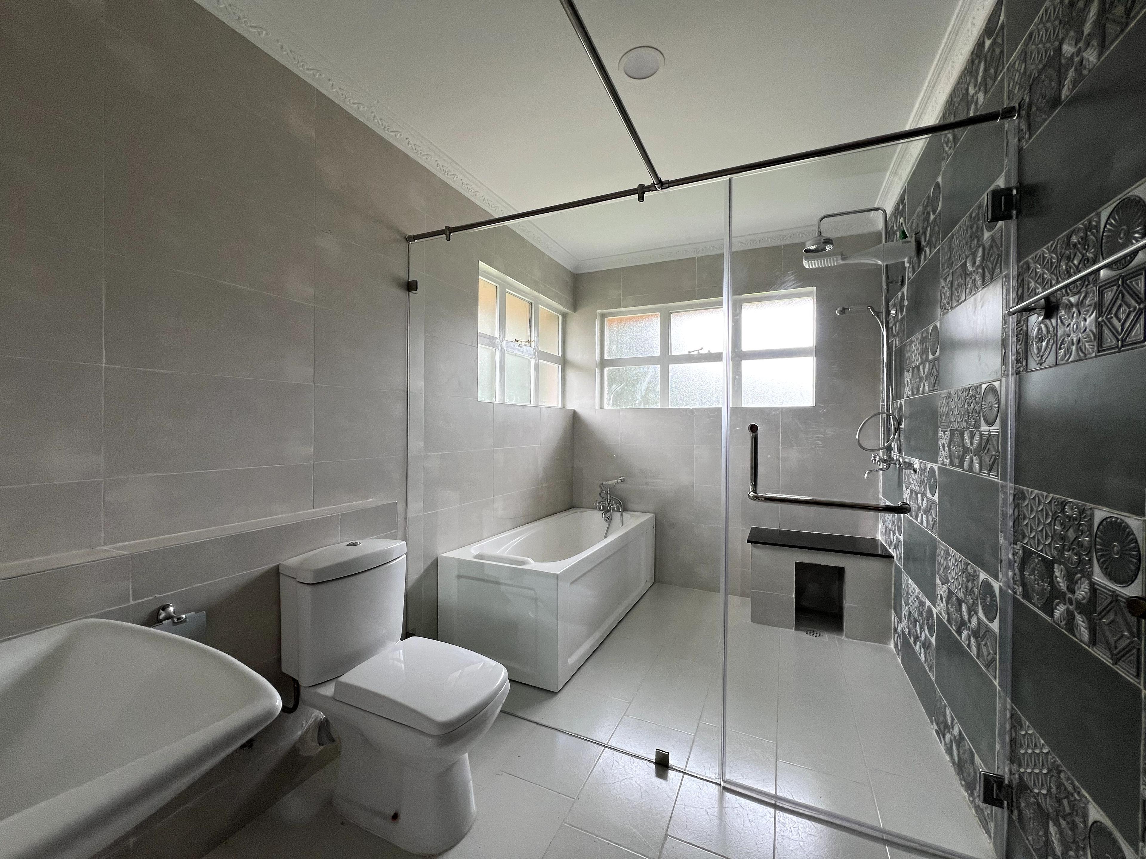 5BR Mansion on Sale in Garden Estate - Image 18