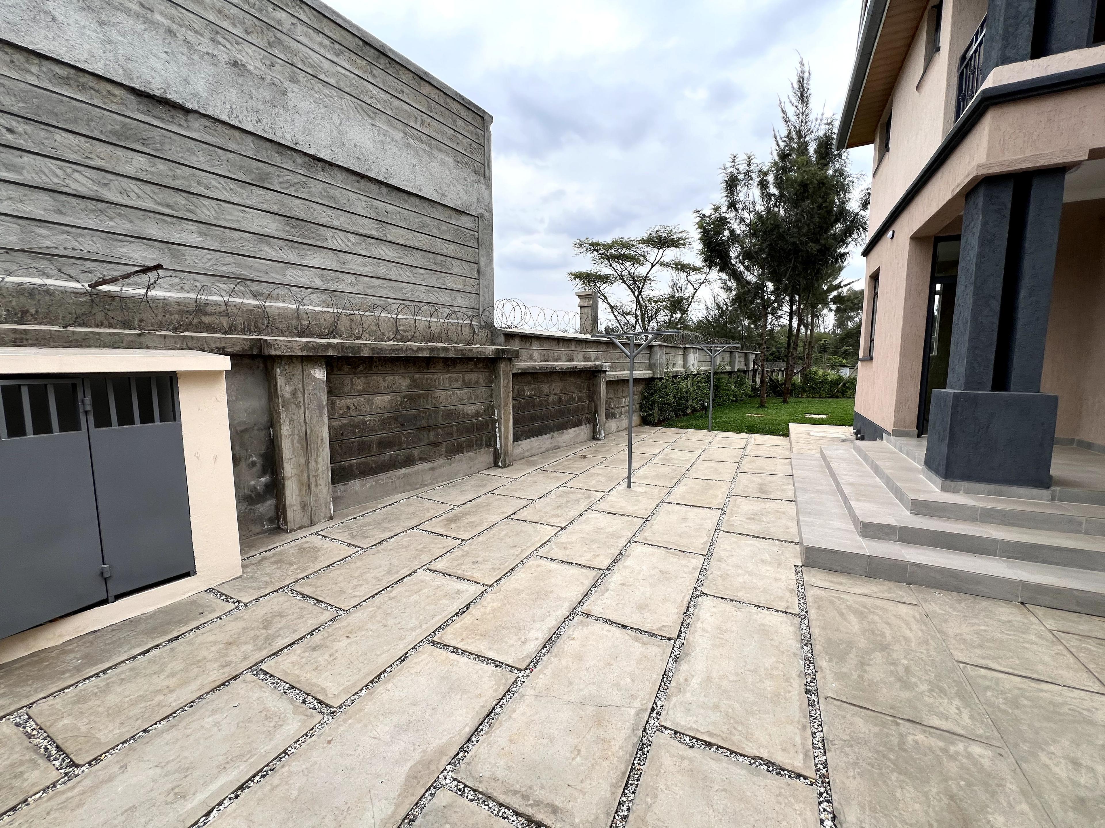5BR Mansion on Sale in Garden Estate - Image 15