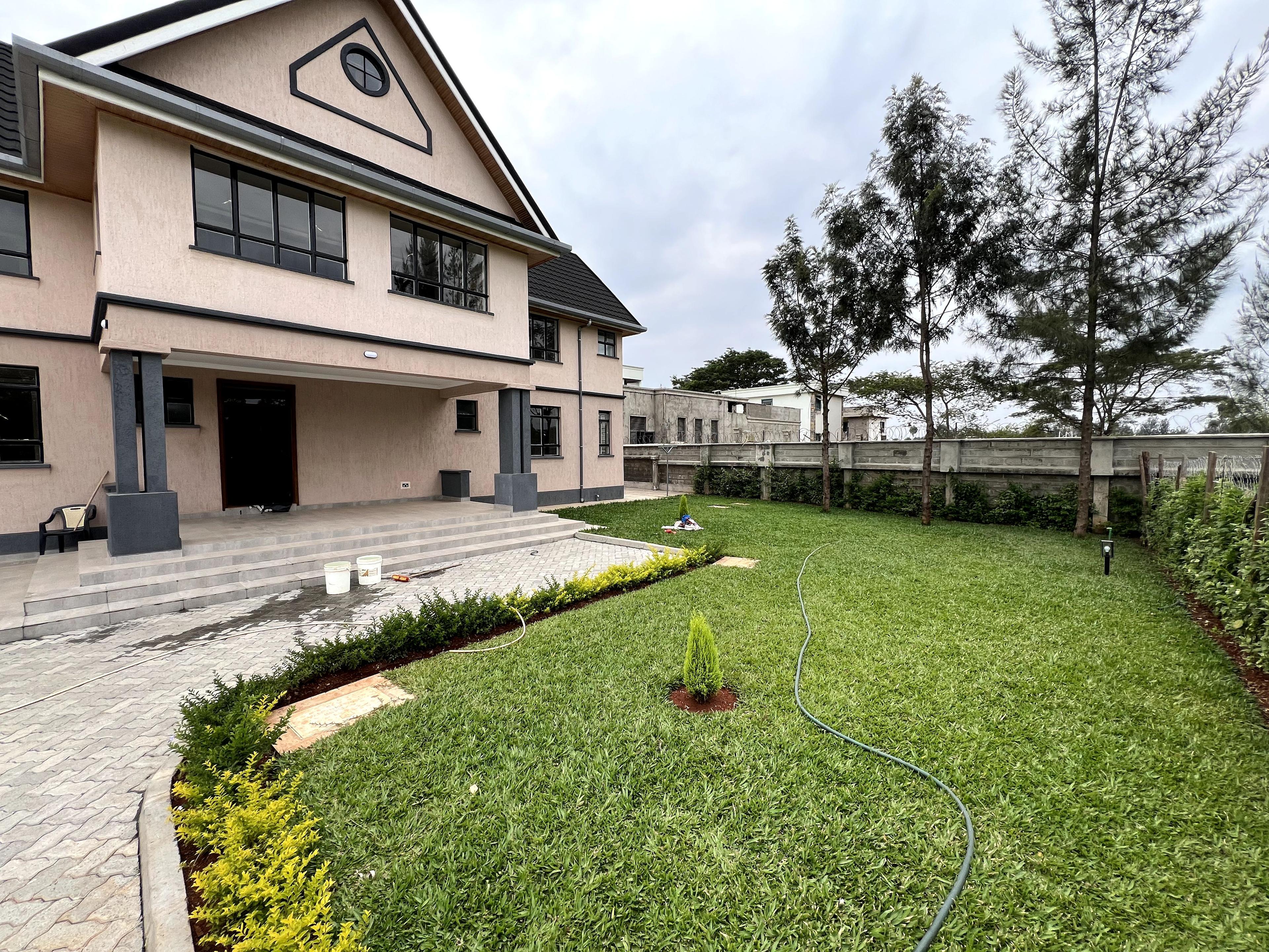 5BR Mansion on Sale in Garden Estate - Image 24