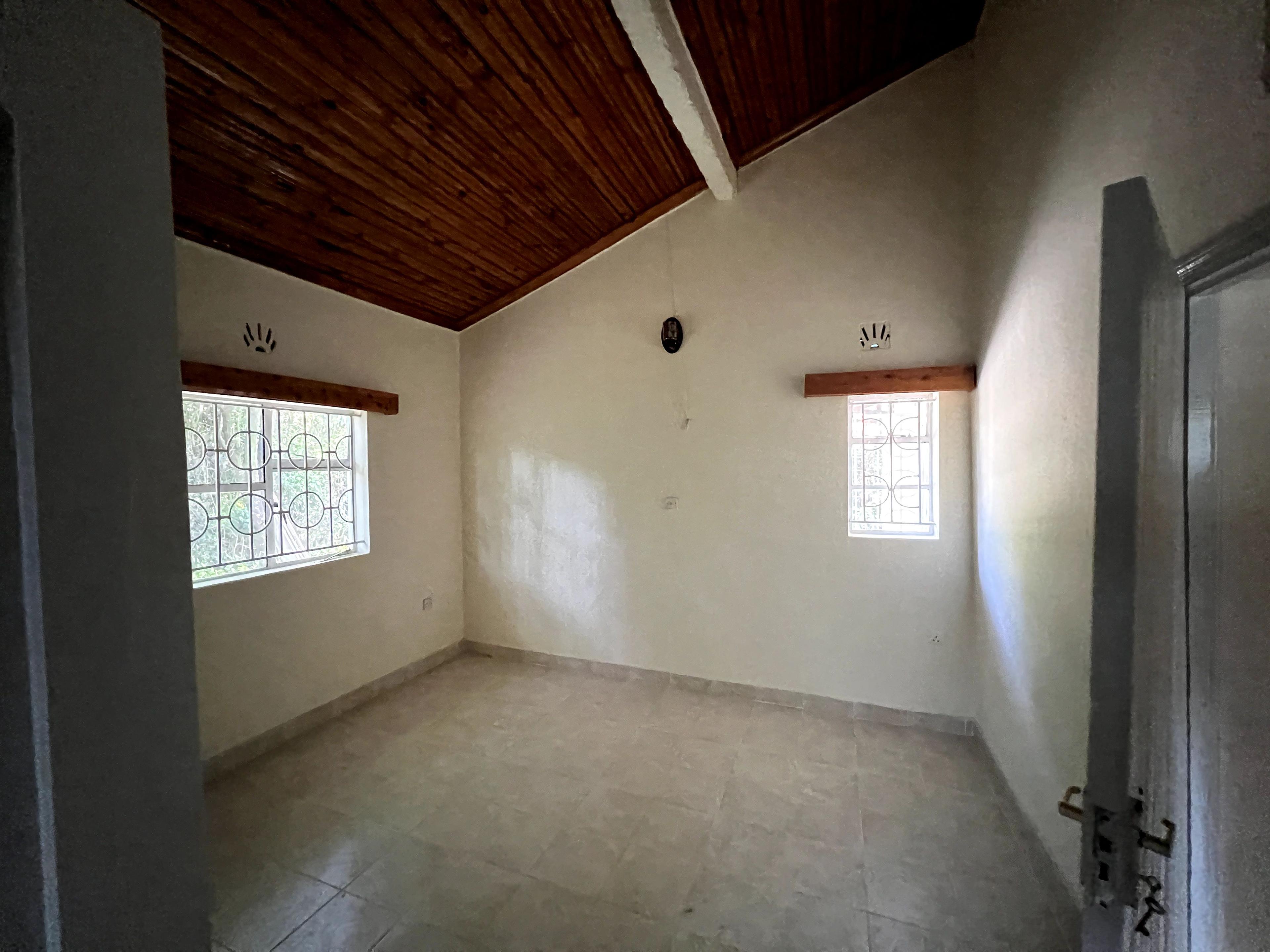 3-Bedroom House for Rent – Karen Bomas - Image 9