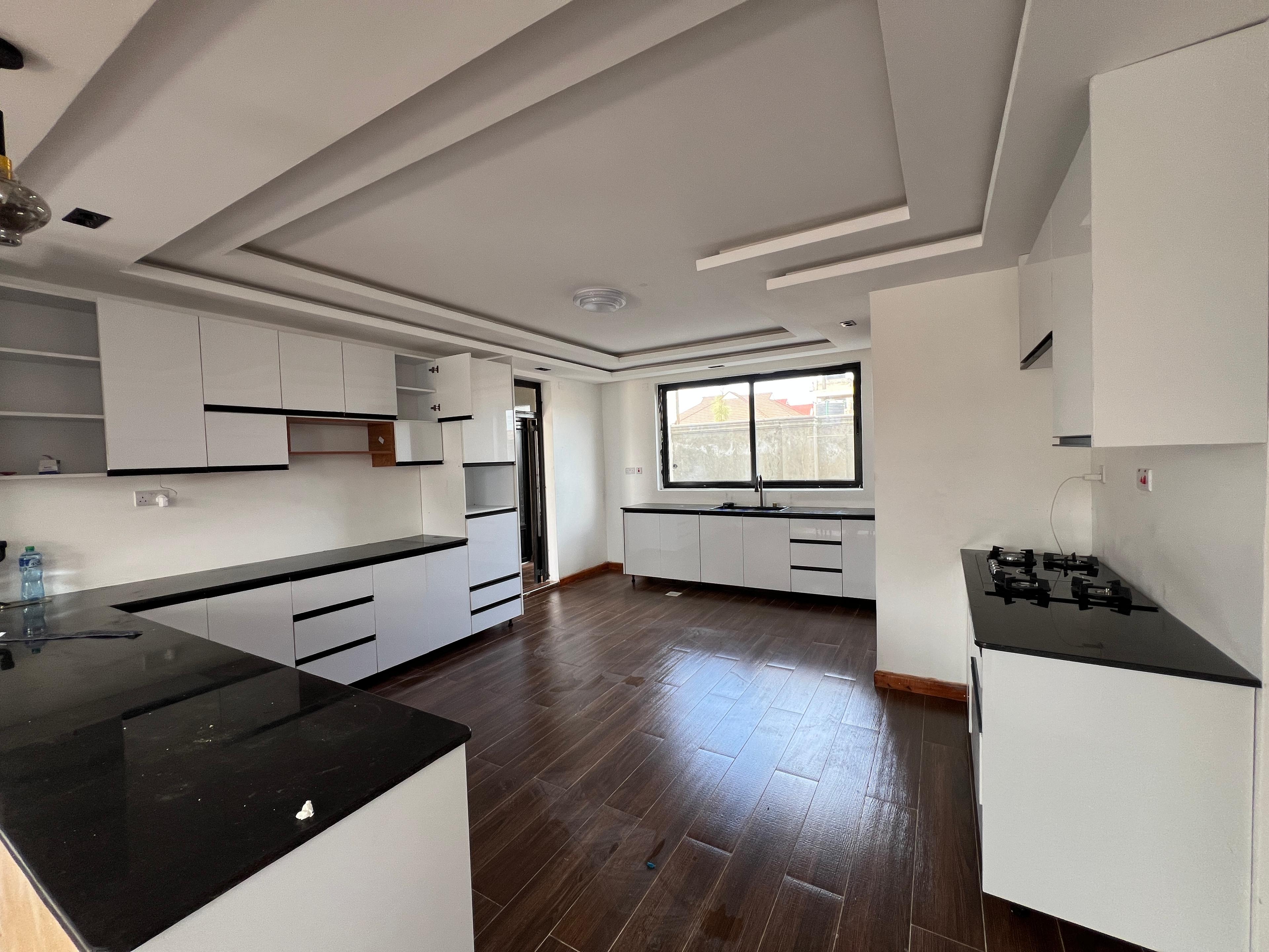  Luxurious Villas for Sale in Kenyatta Road - Image 8