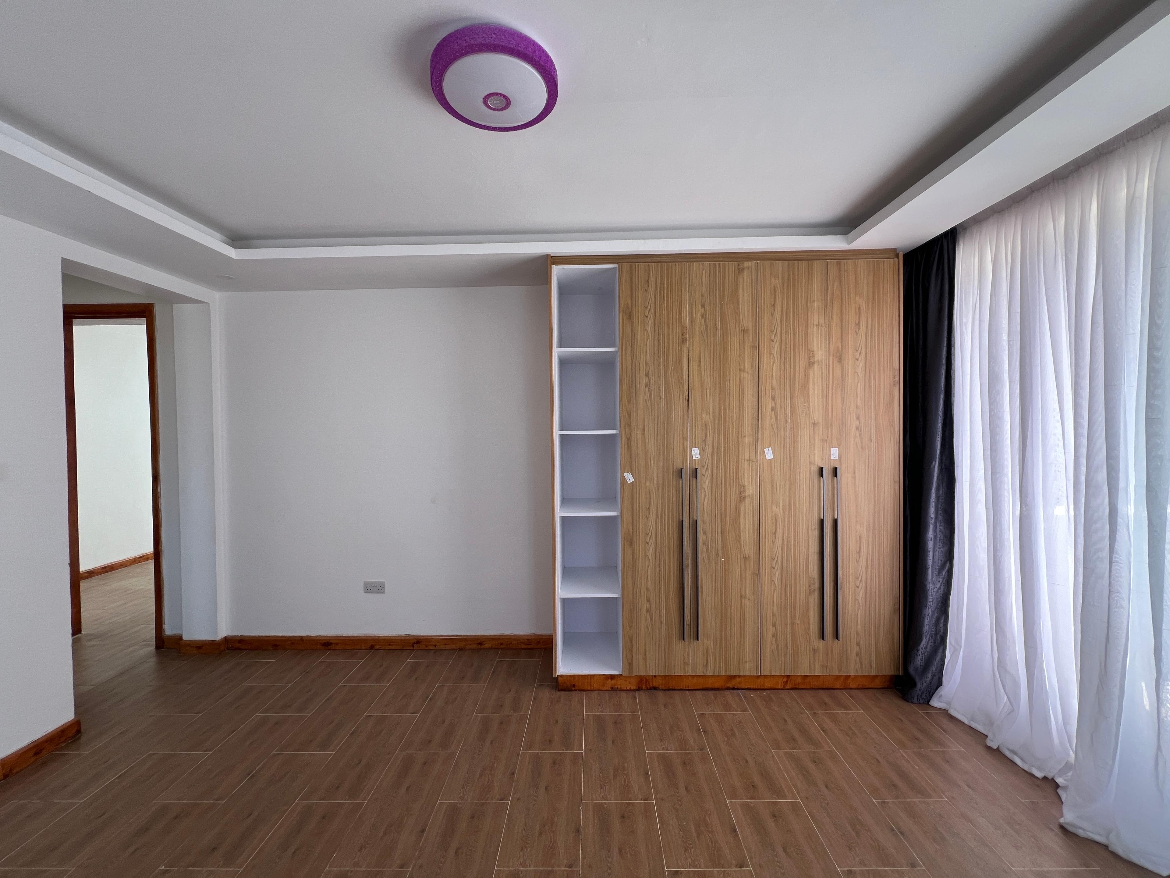  Luxurious Villas for Sale in Kenyatta Road - Image 16