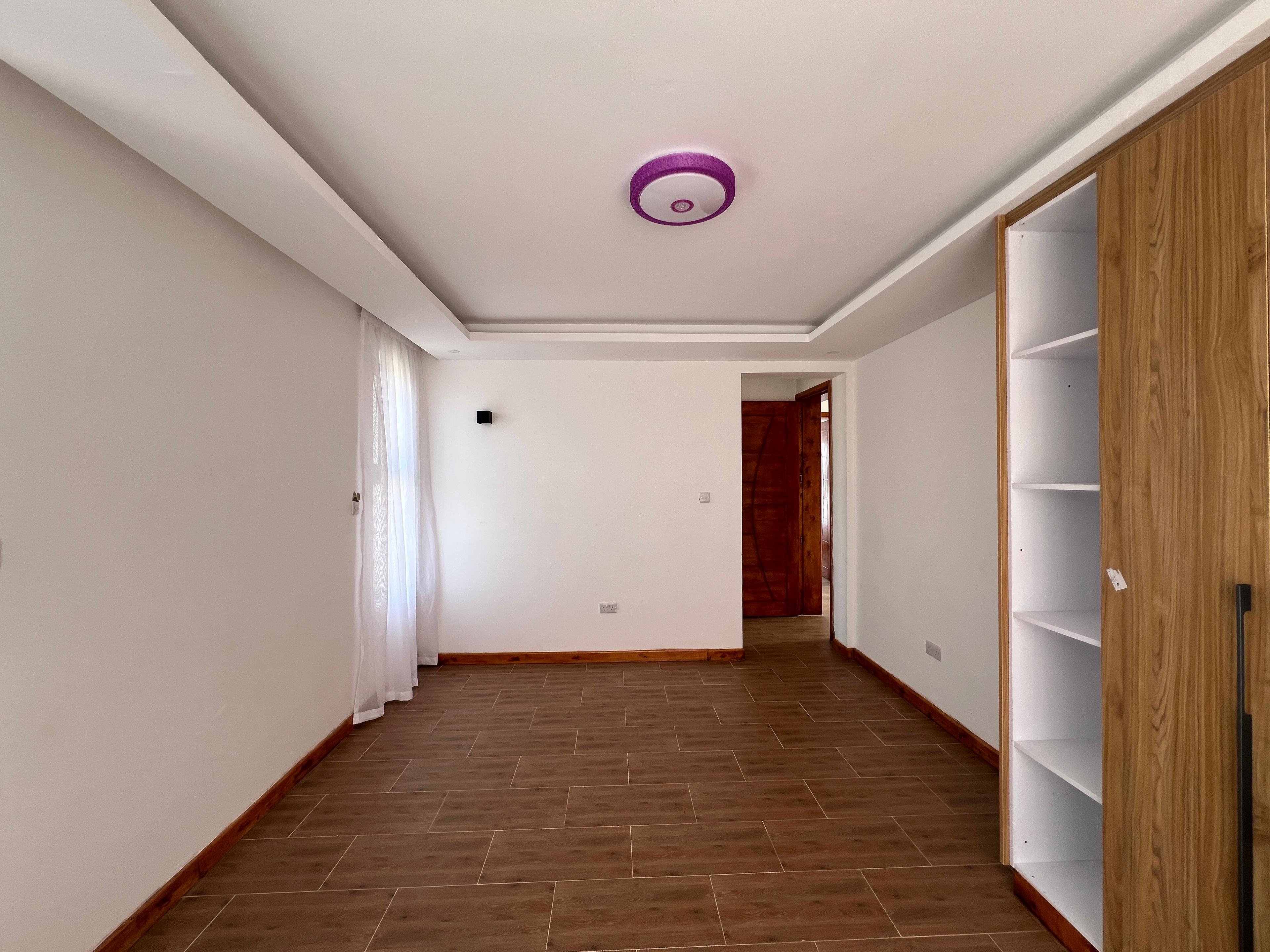  Luxurious Villas for Sale in Kenyatta Road - Image 20