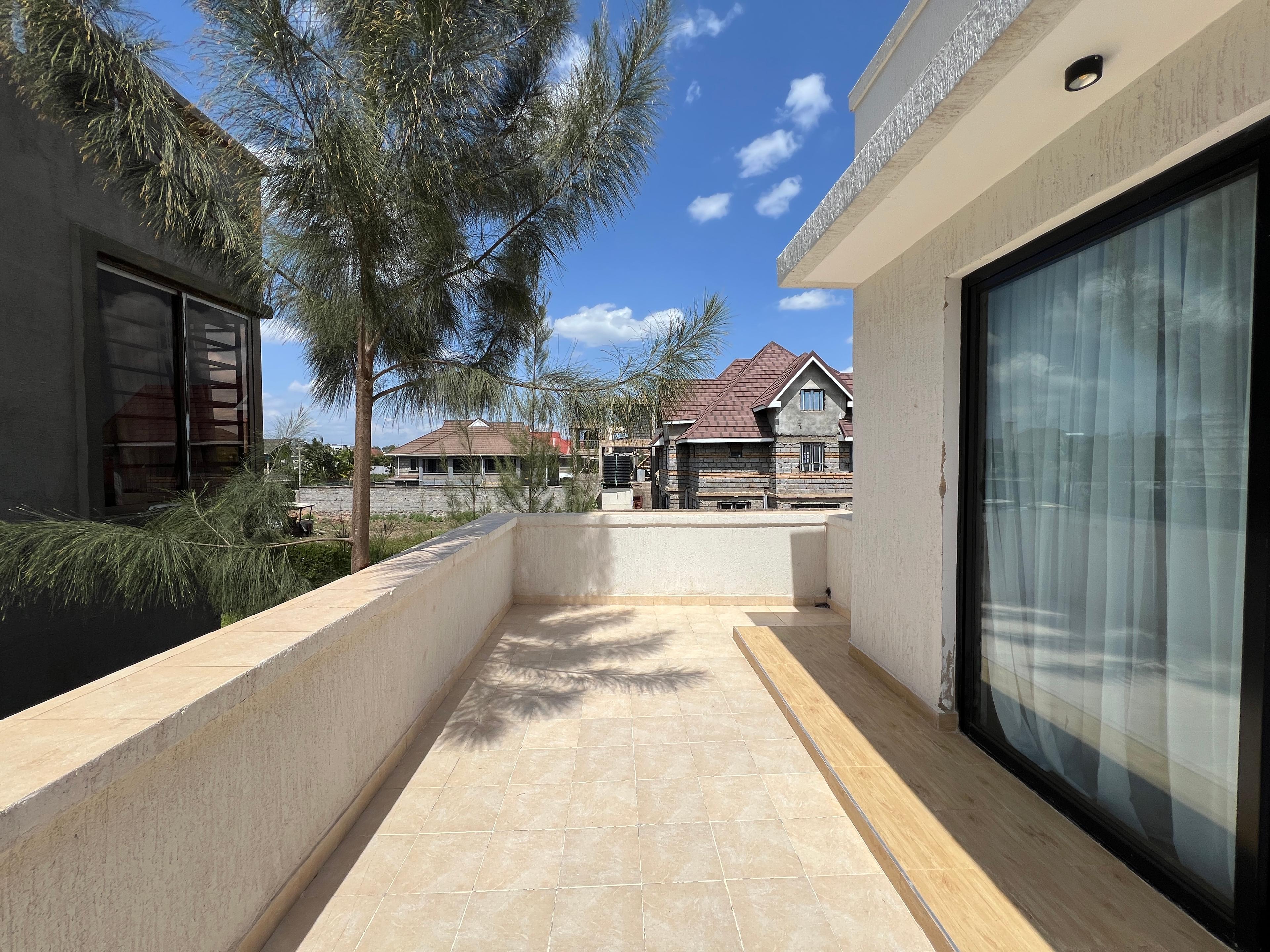  Luxurious Villas for Sale in Kenyatta Road - Image 29