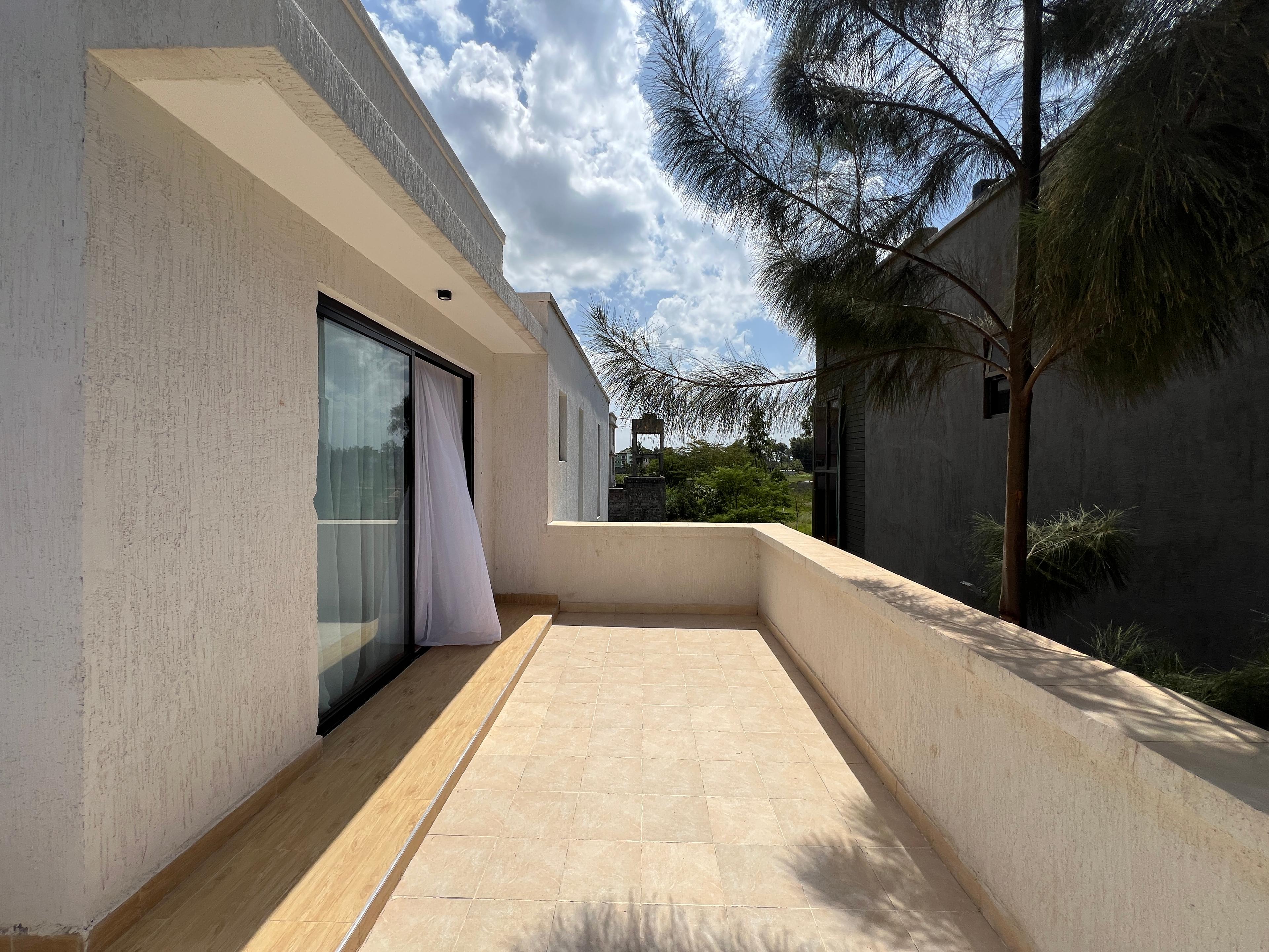 Luxurious Villas for Sale in Kenyatta Road - Image 22