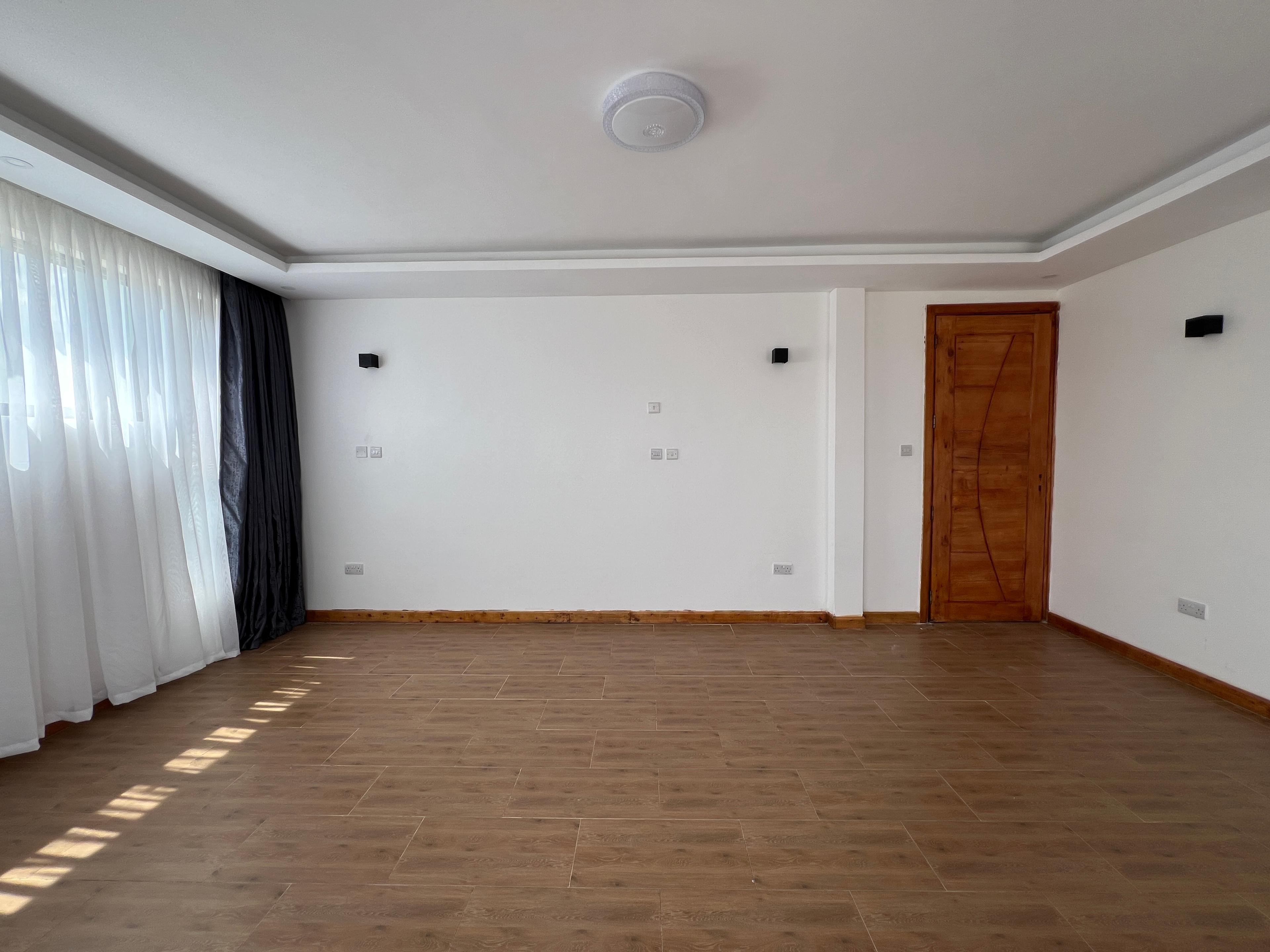  Luxurious Villas for Sale in Kenyatta Road - Image 19