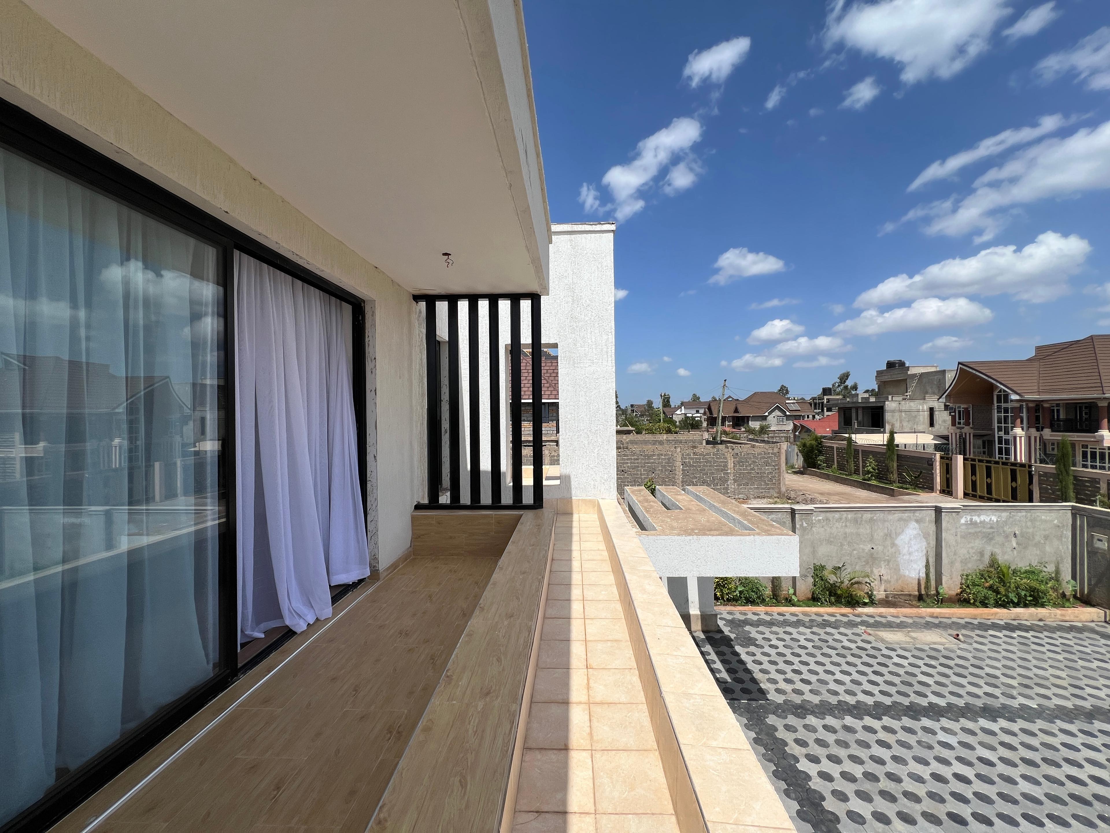  Luxurious Villas for Sale in Kenyatta Road - Image 28