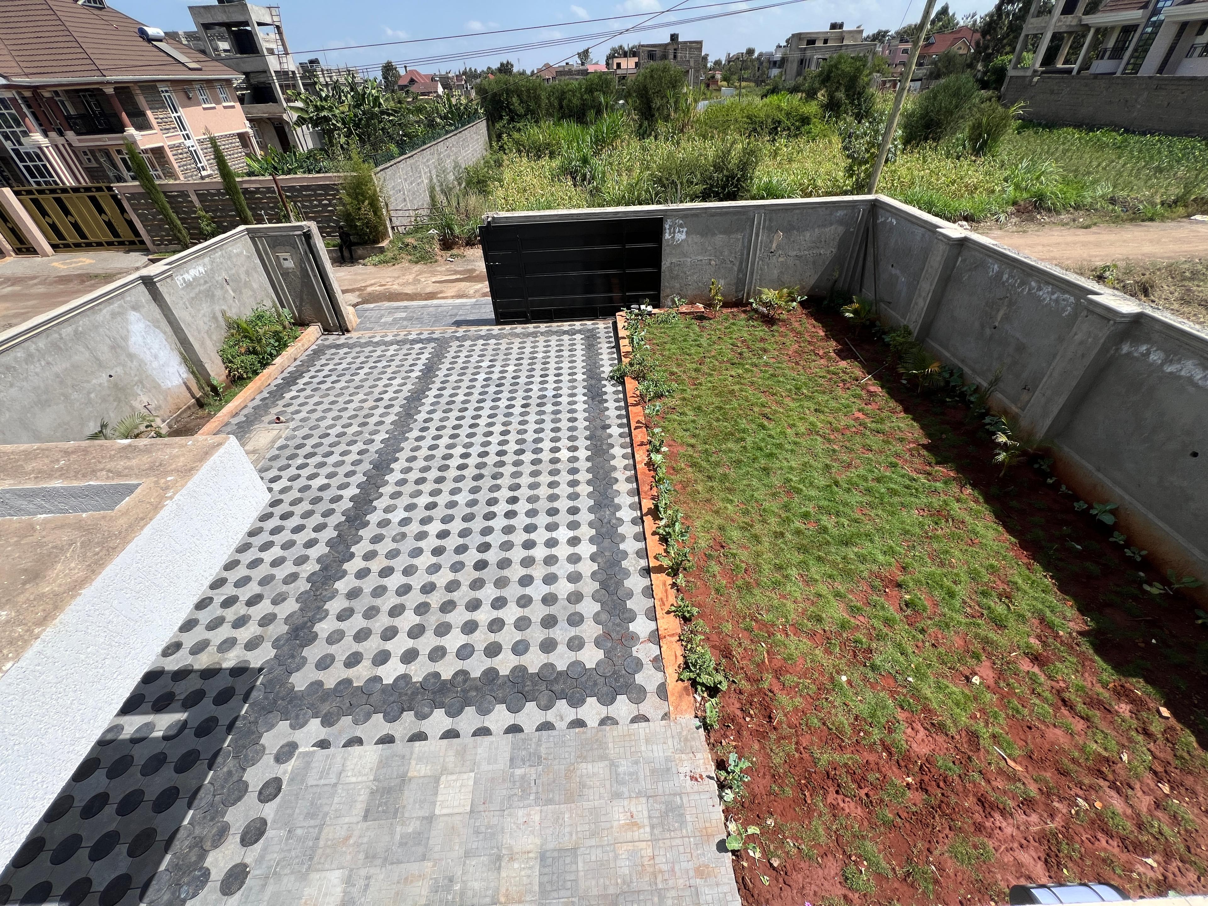  Luxurious Villas for Sale in Kenyatta Road - Image 38