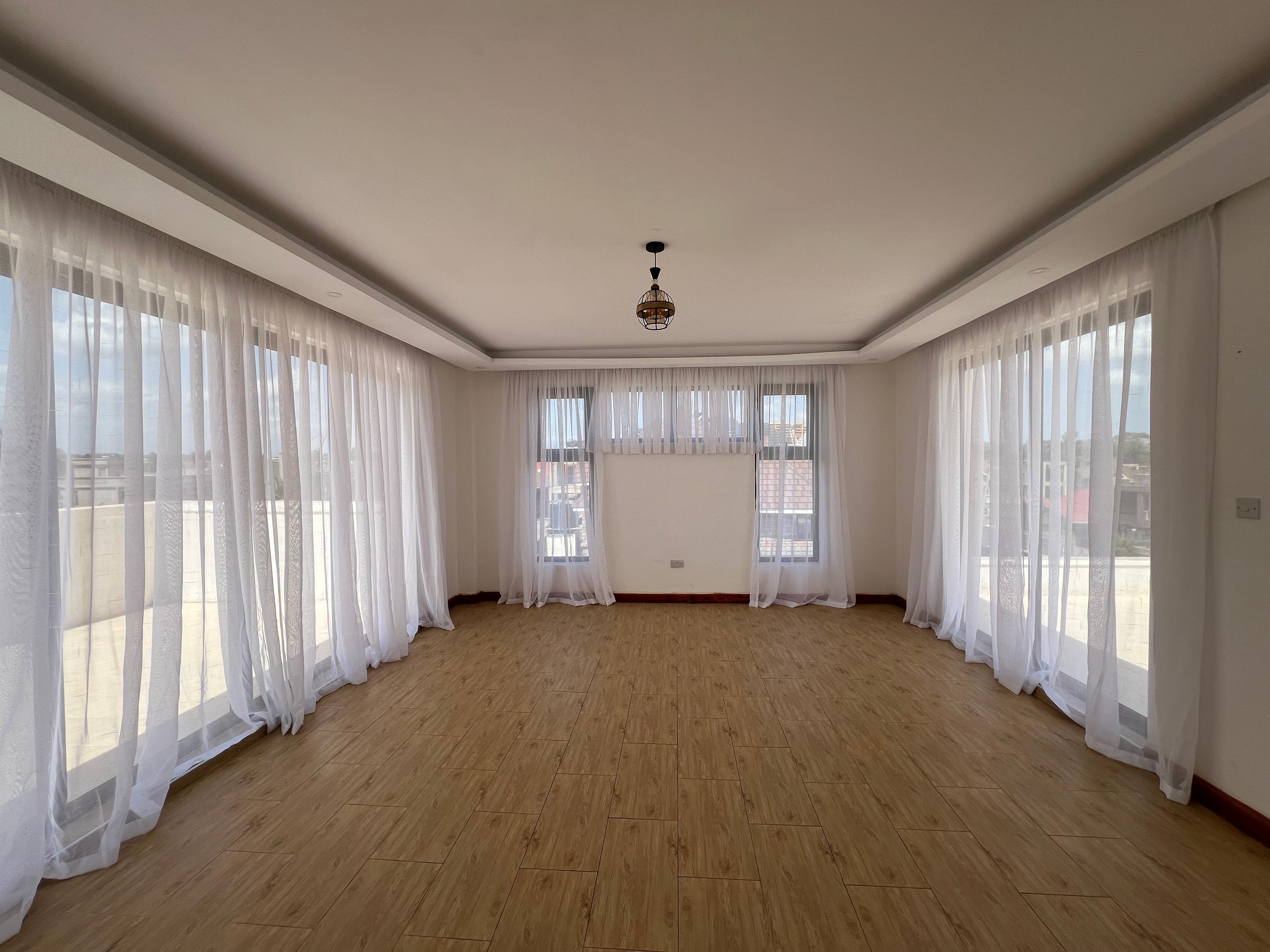  Luxurious Villas for Sale in Kenyatta Road - Image 26