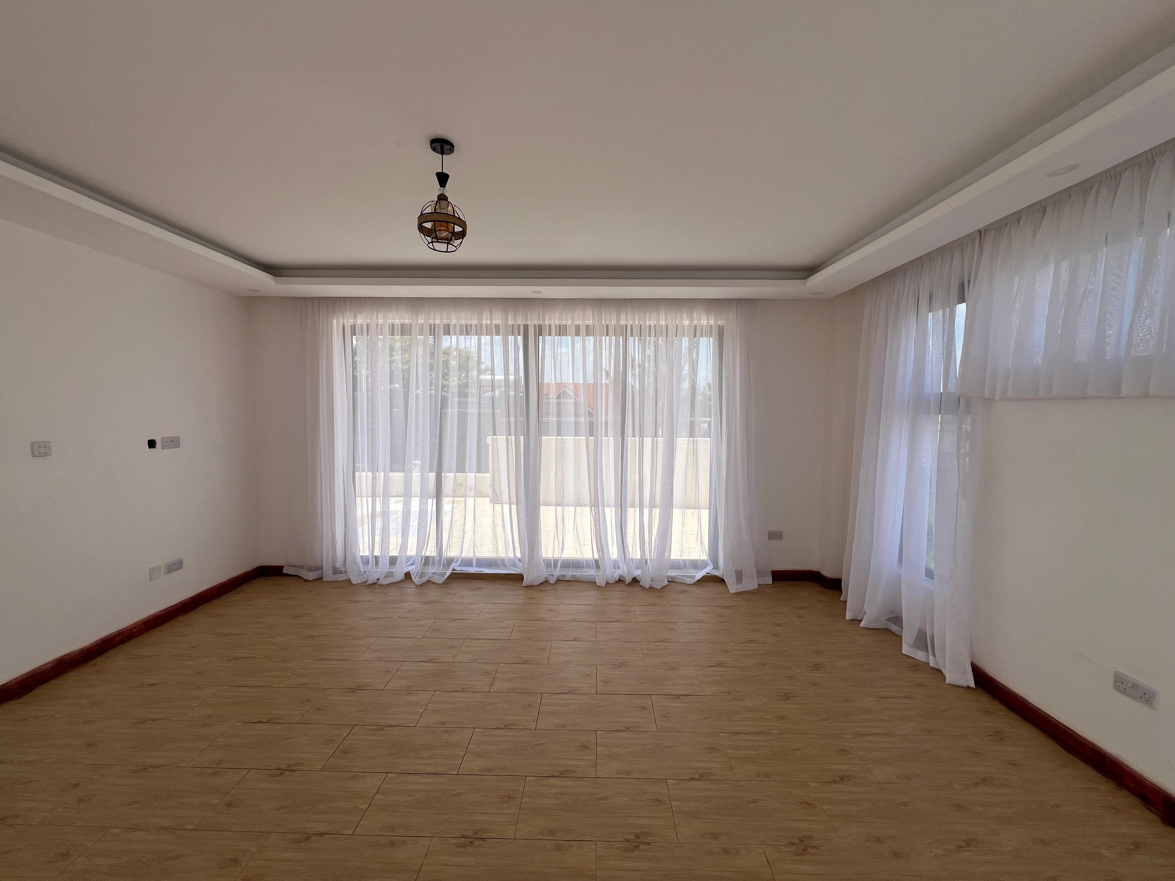  Luxurious Villas for Sale in Kenyatta Road - Image 27