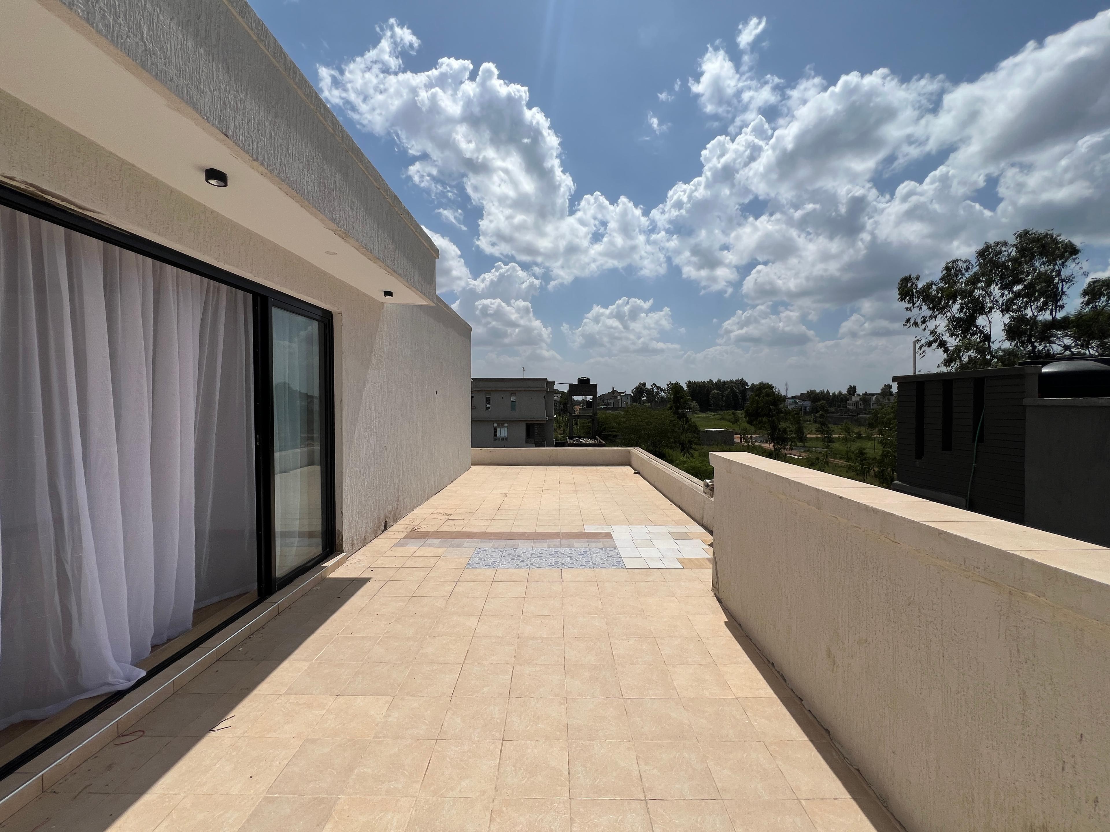  Luxurious Villas for Sale in Kenyatta Road - Image 31