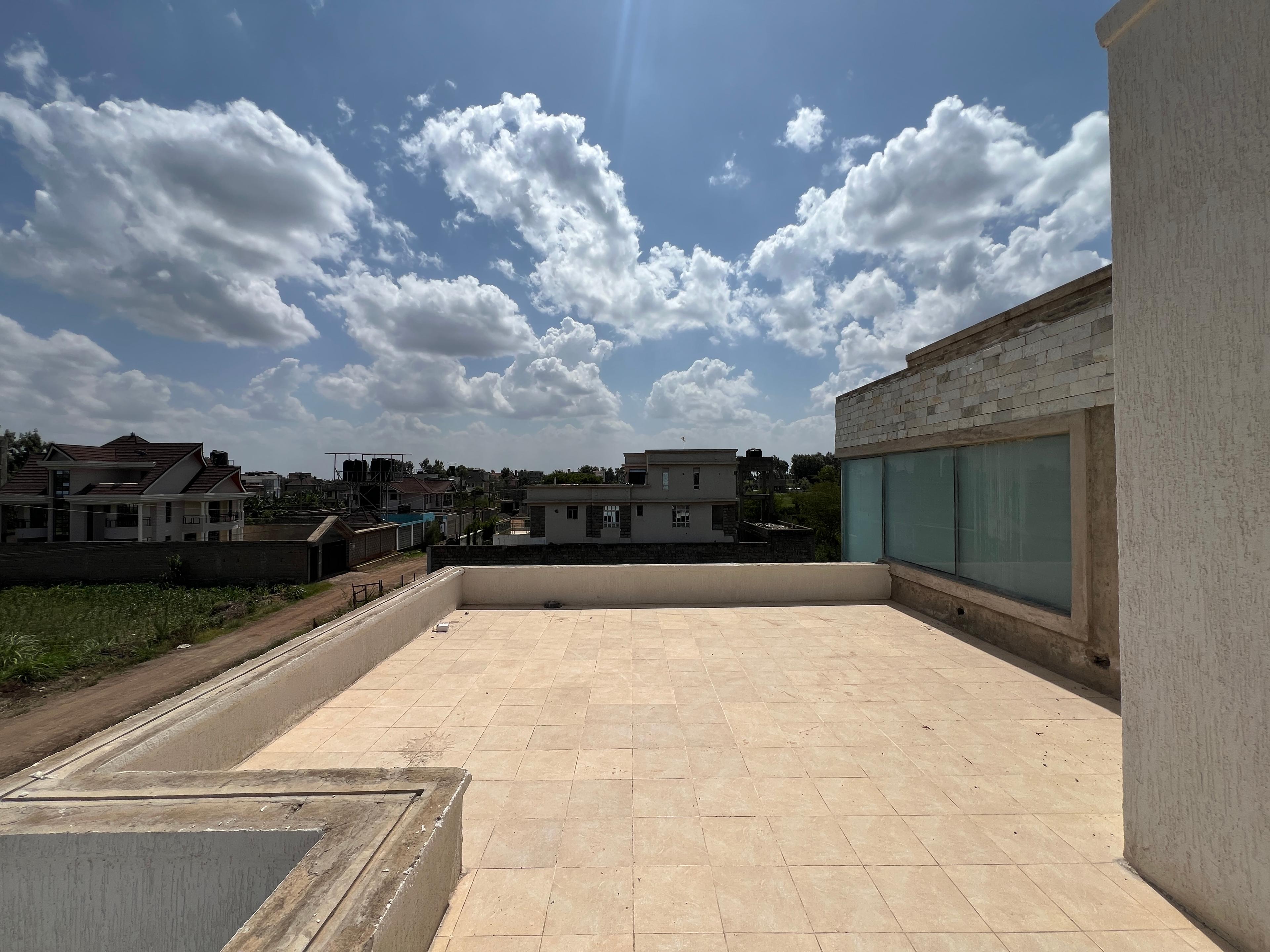  Luxurious Villas for Sale in Kenyatta Road - Image 32