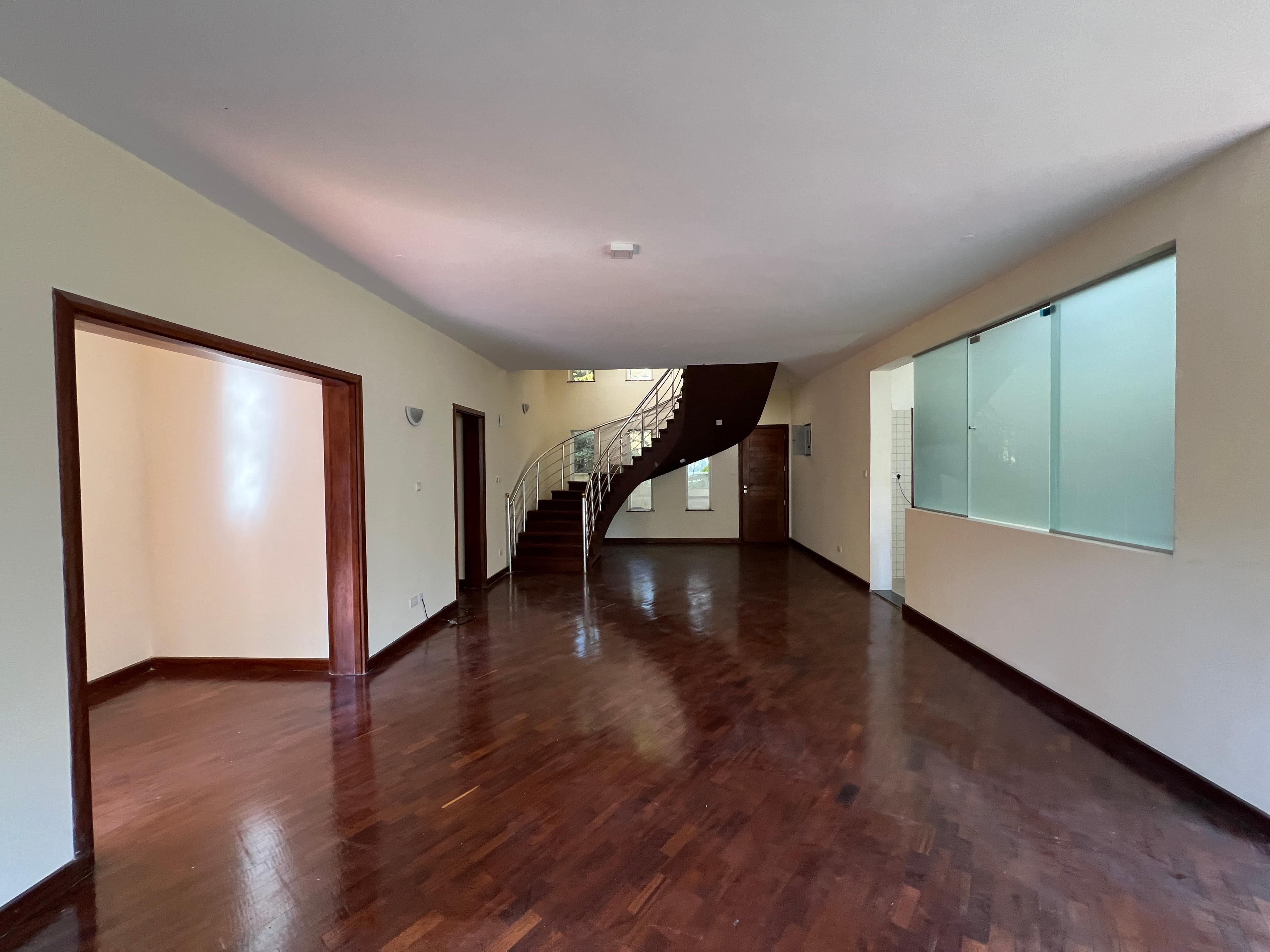 5-Bedroom Mansion for Sale in Lavington - Image 5