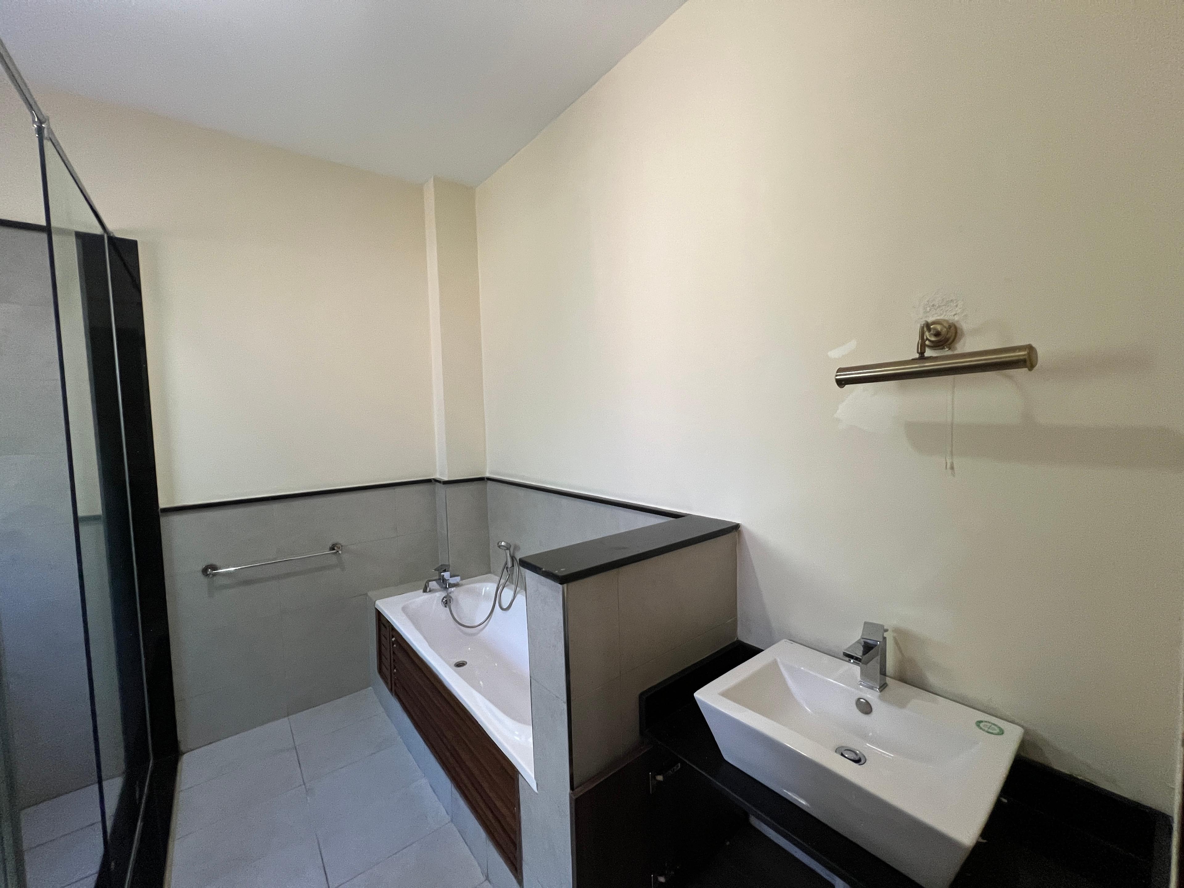 5-Bedroom Mansion for Sale in Lavington - Image 21
