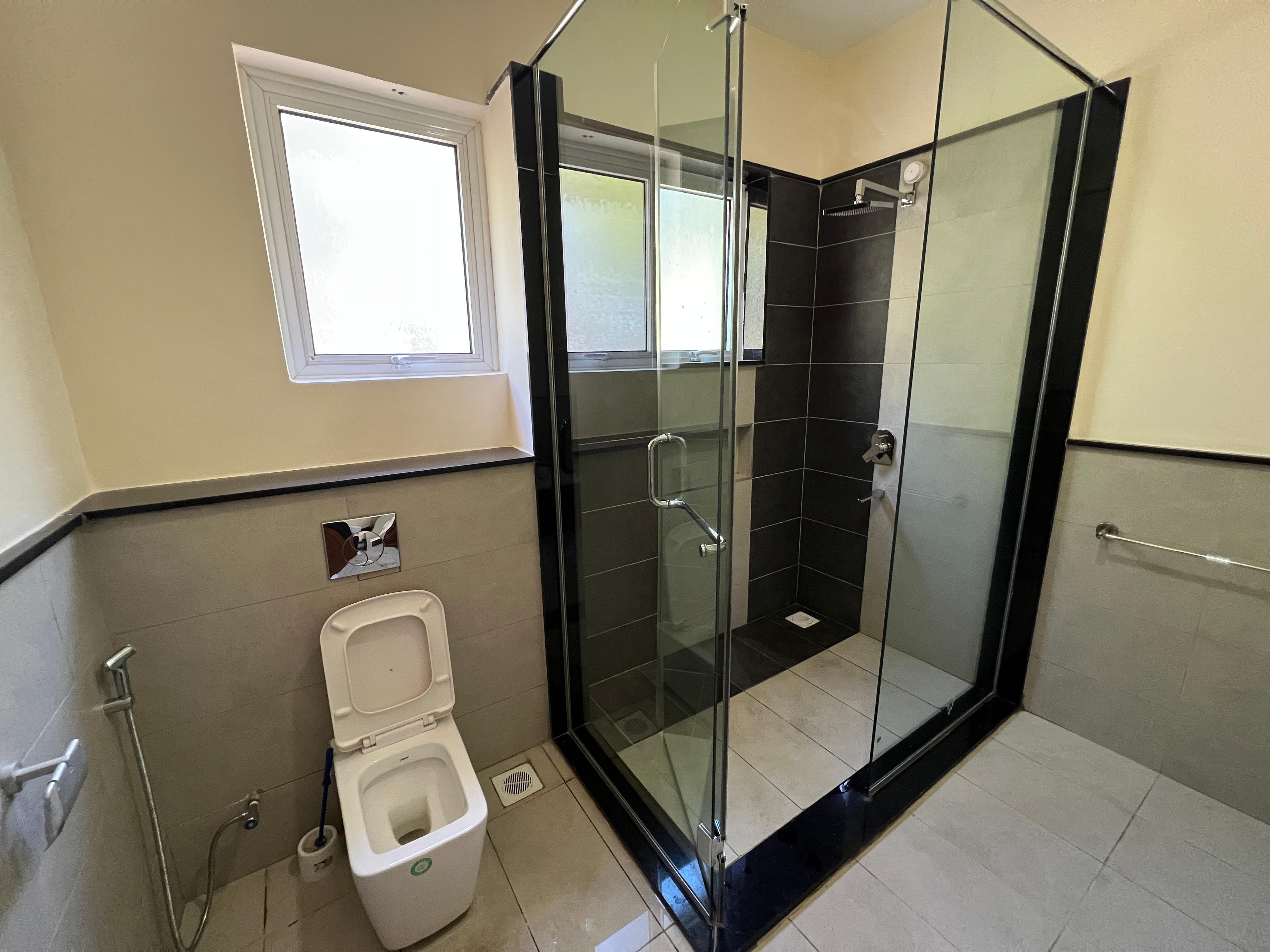 5-Bedroom Mansion for Sale in Lavington - Image 27