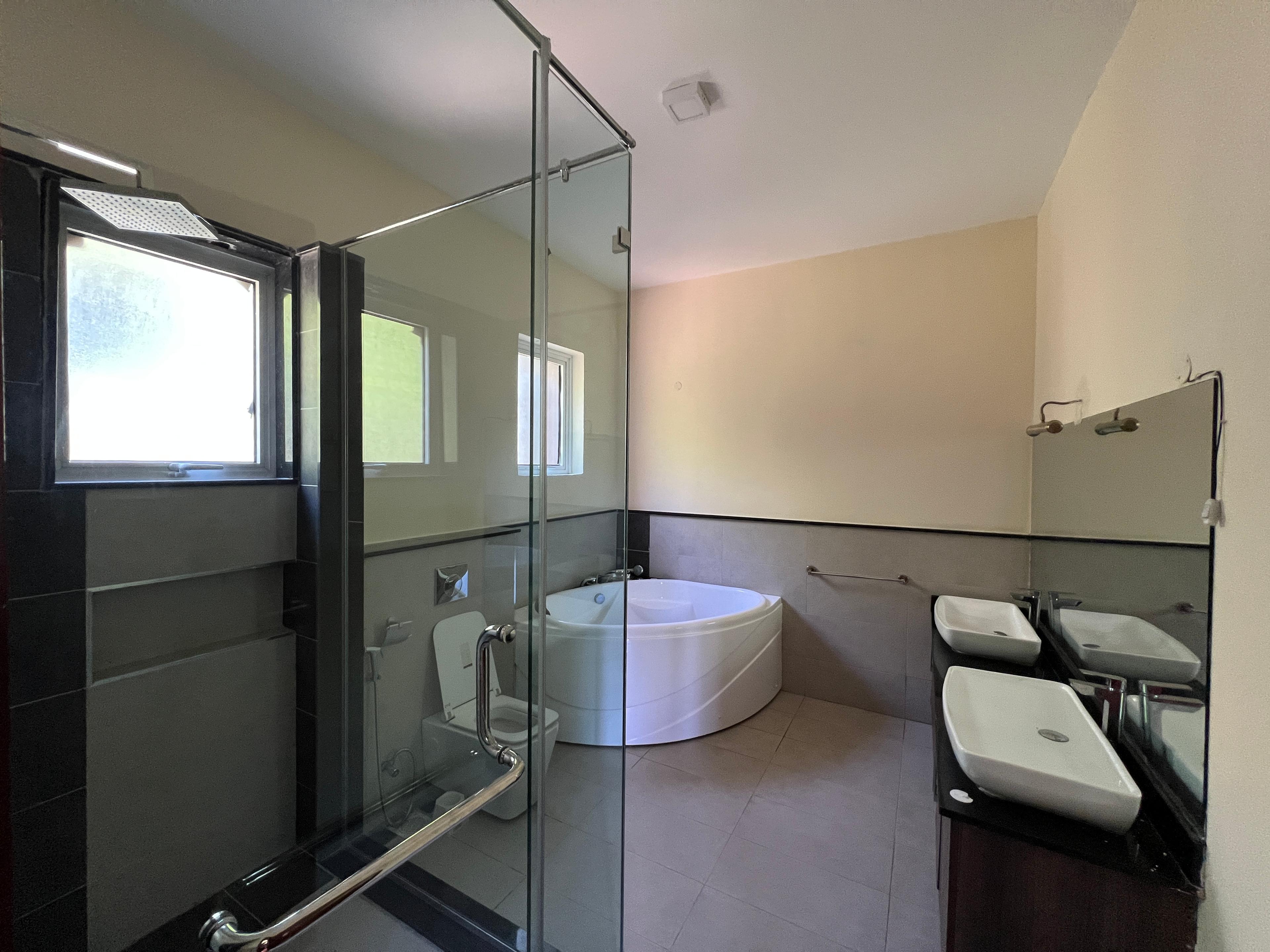 5-Bedroom Mansion for Sale in Lavington - Image 30