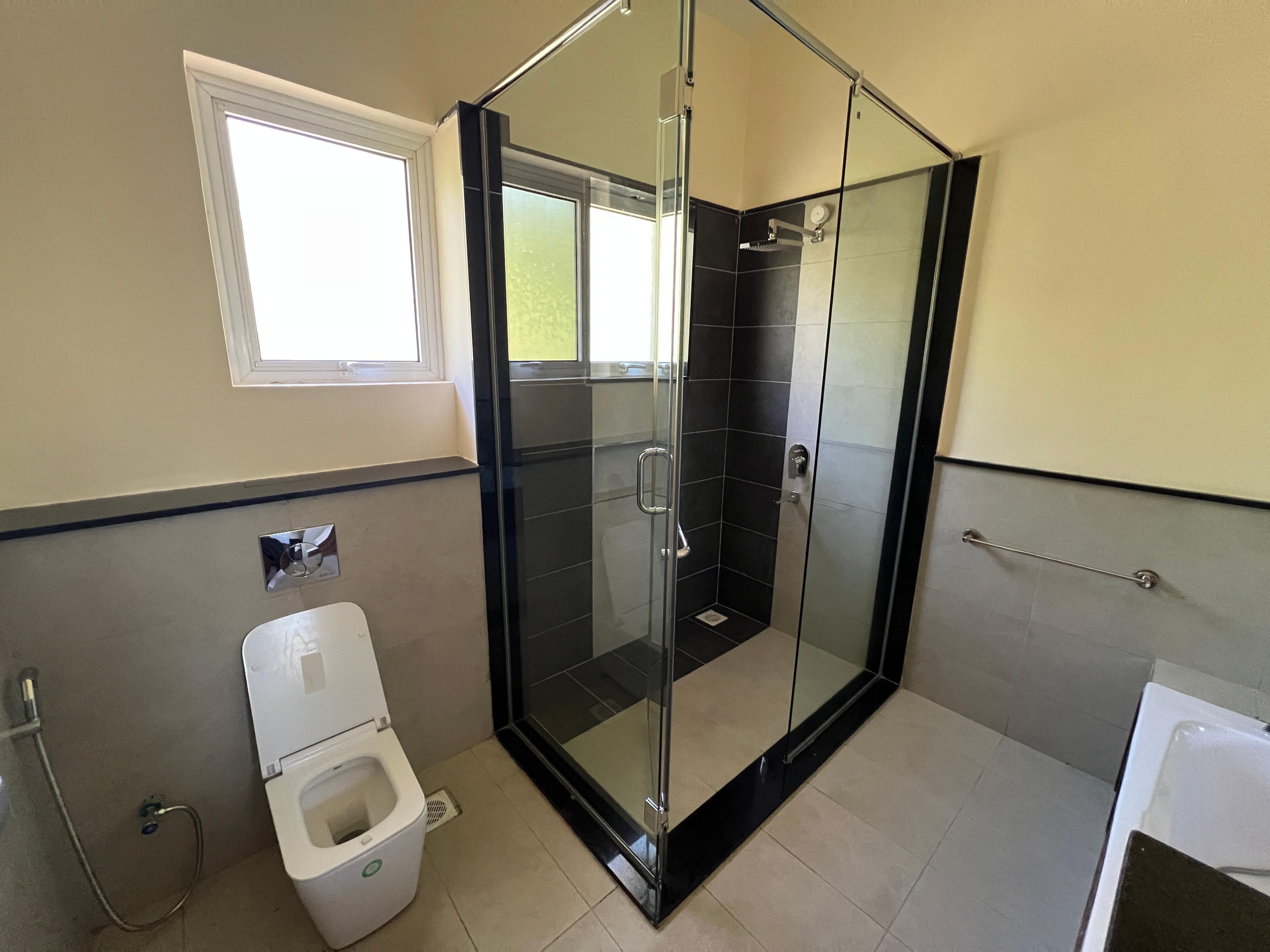5-Bedroom Mansion for Sale in Lavington - Image 6