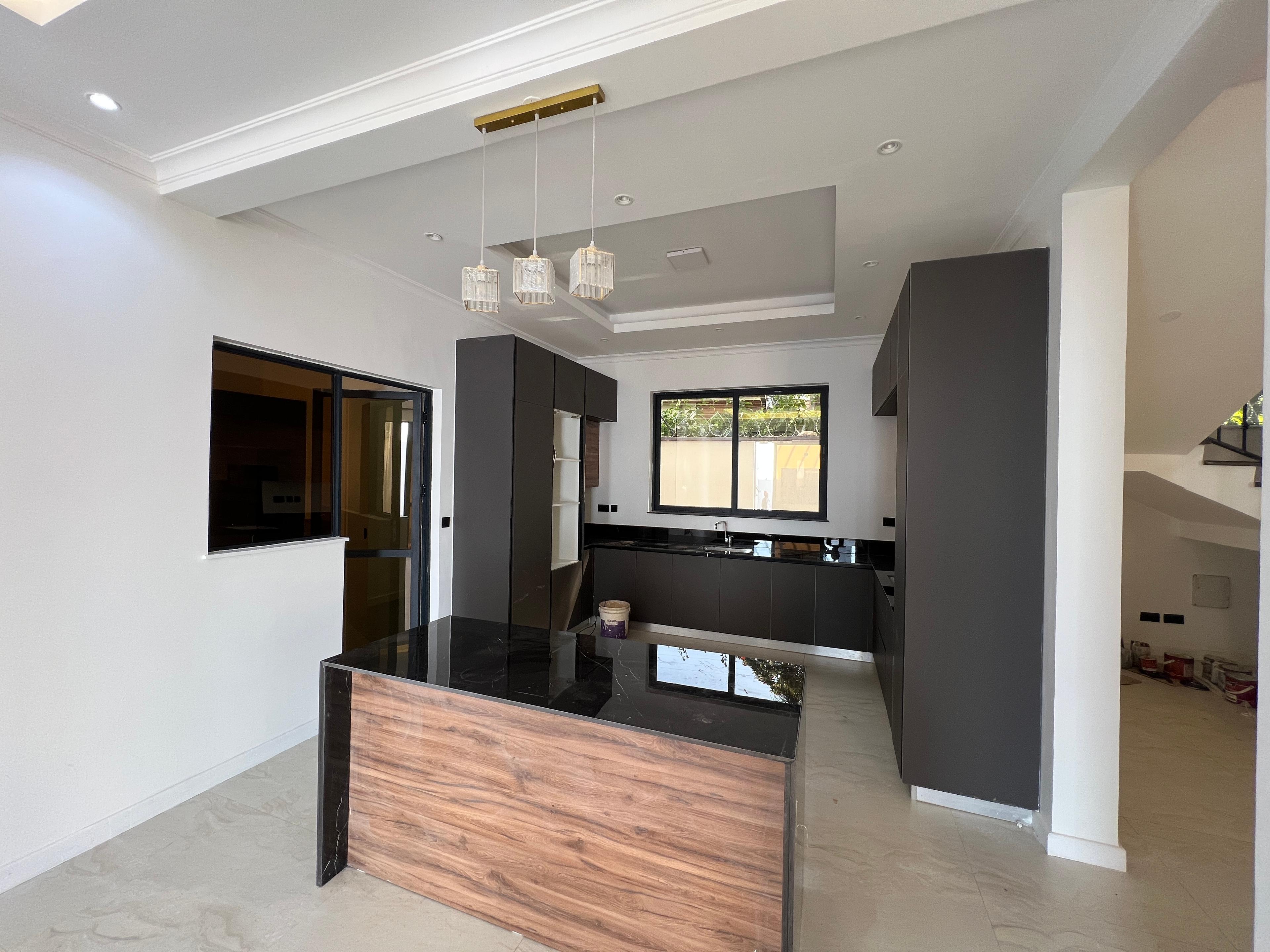 4-Bedroom Mansion for Sale in Lavington - Image 4