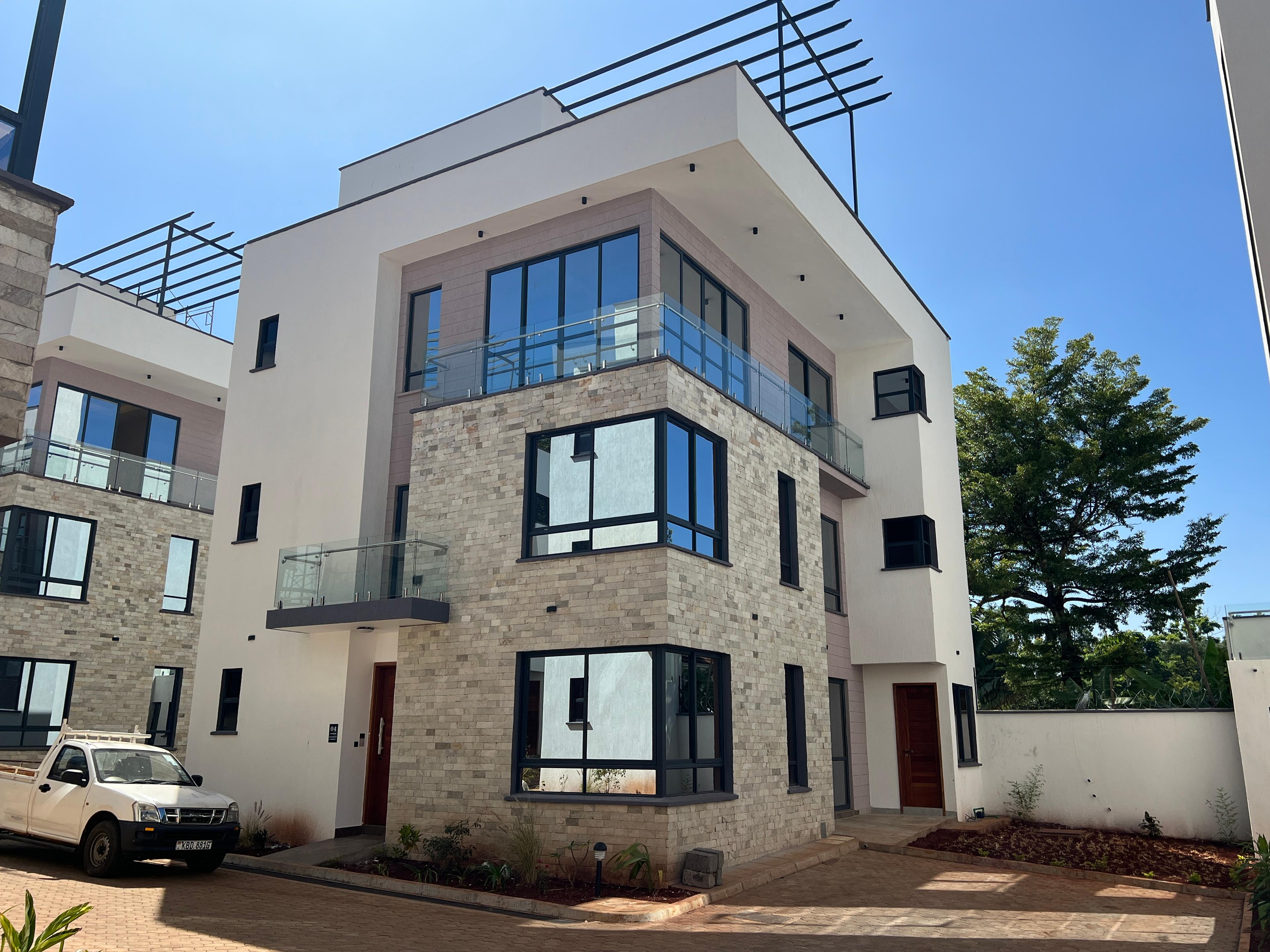 4-Bedroom Mansion for Sale in Lavington - Image 9