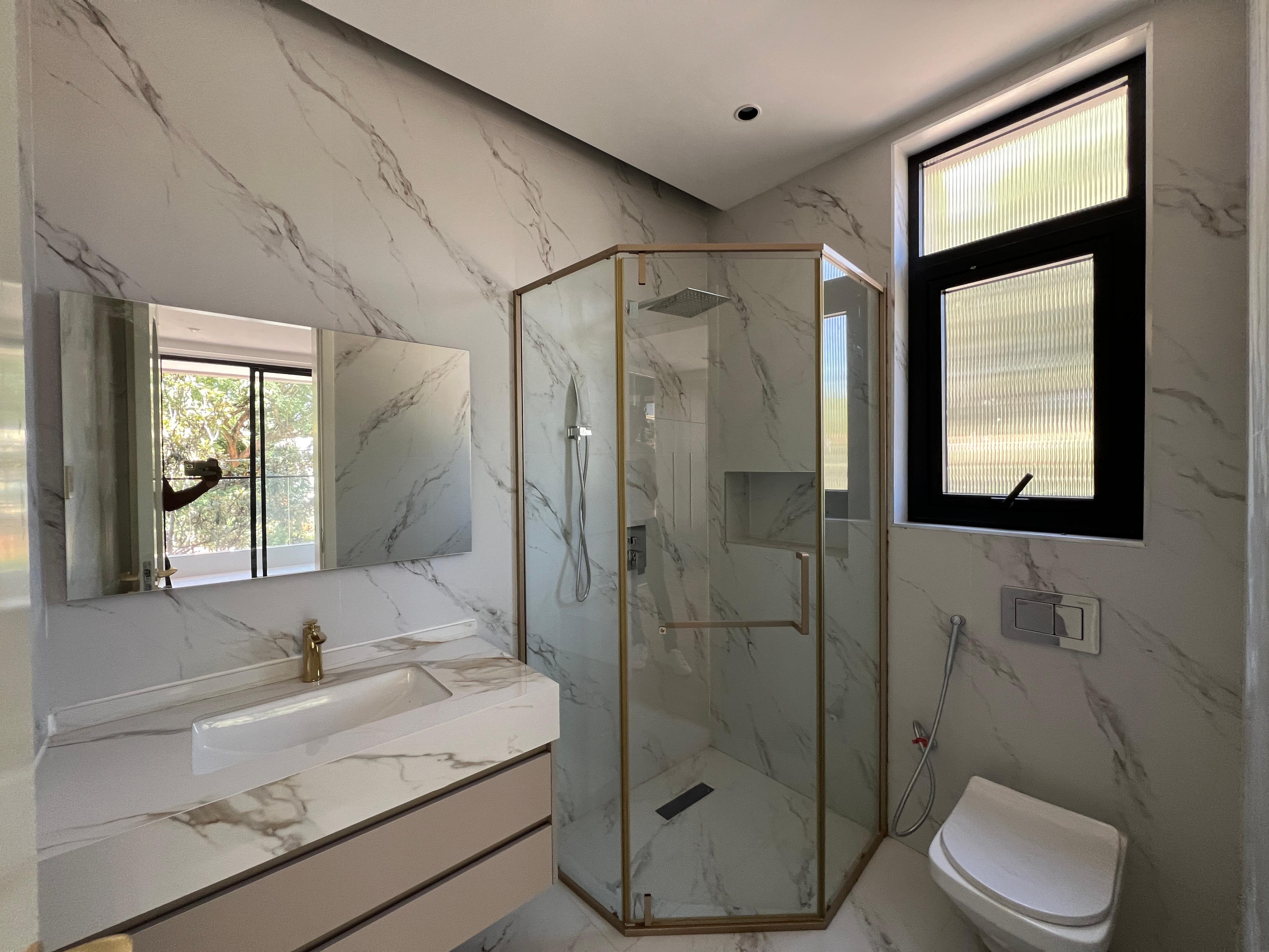 5-Bedroom Mansion for Sale in Lavington - Image 17