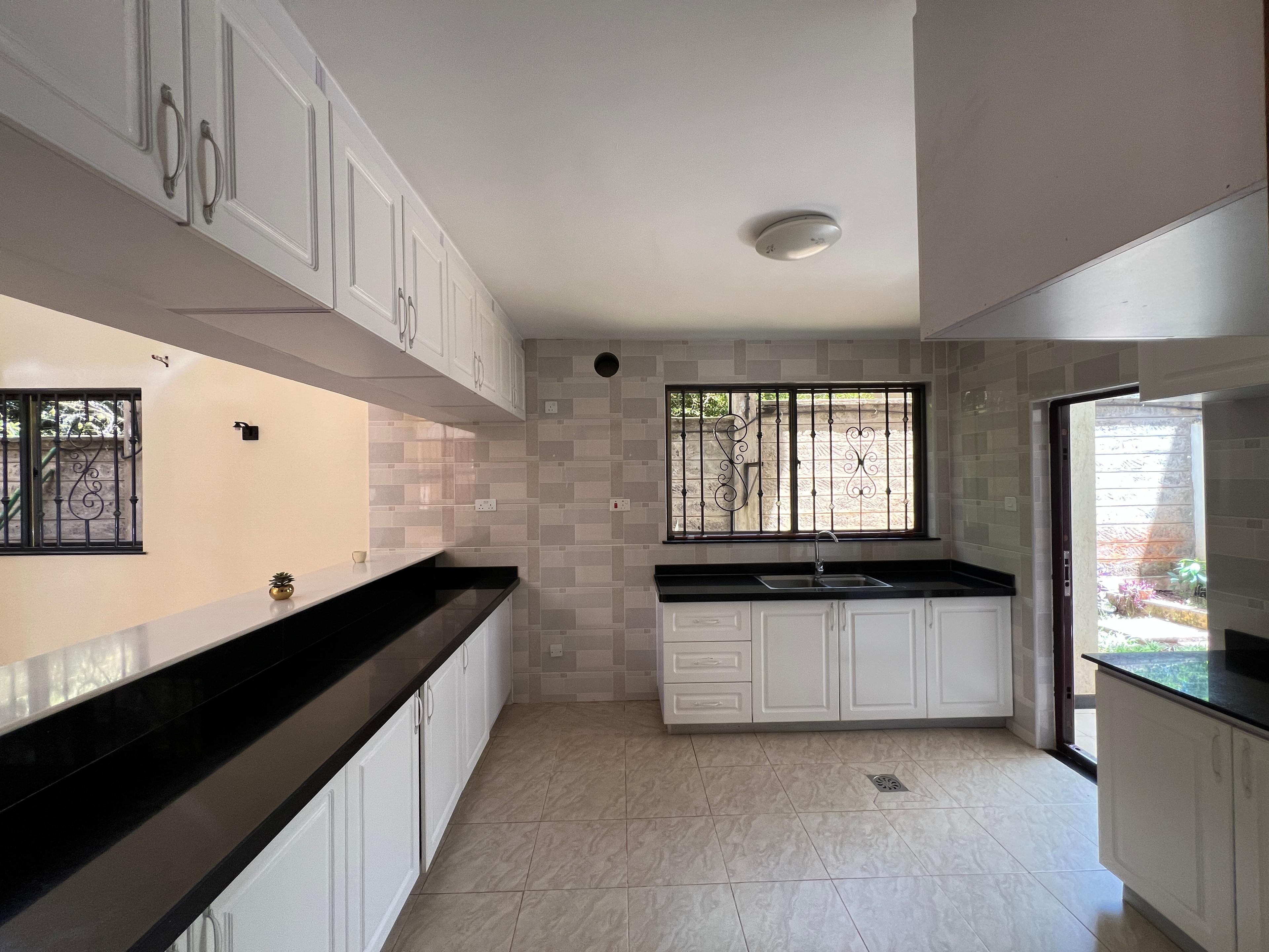 5-Bedroom Mansion for Sale in Lavington - Image 12