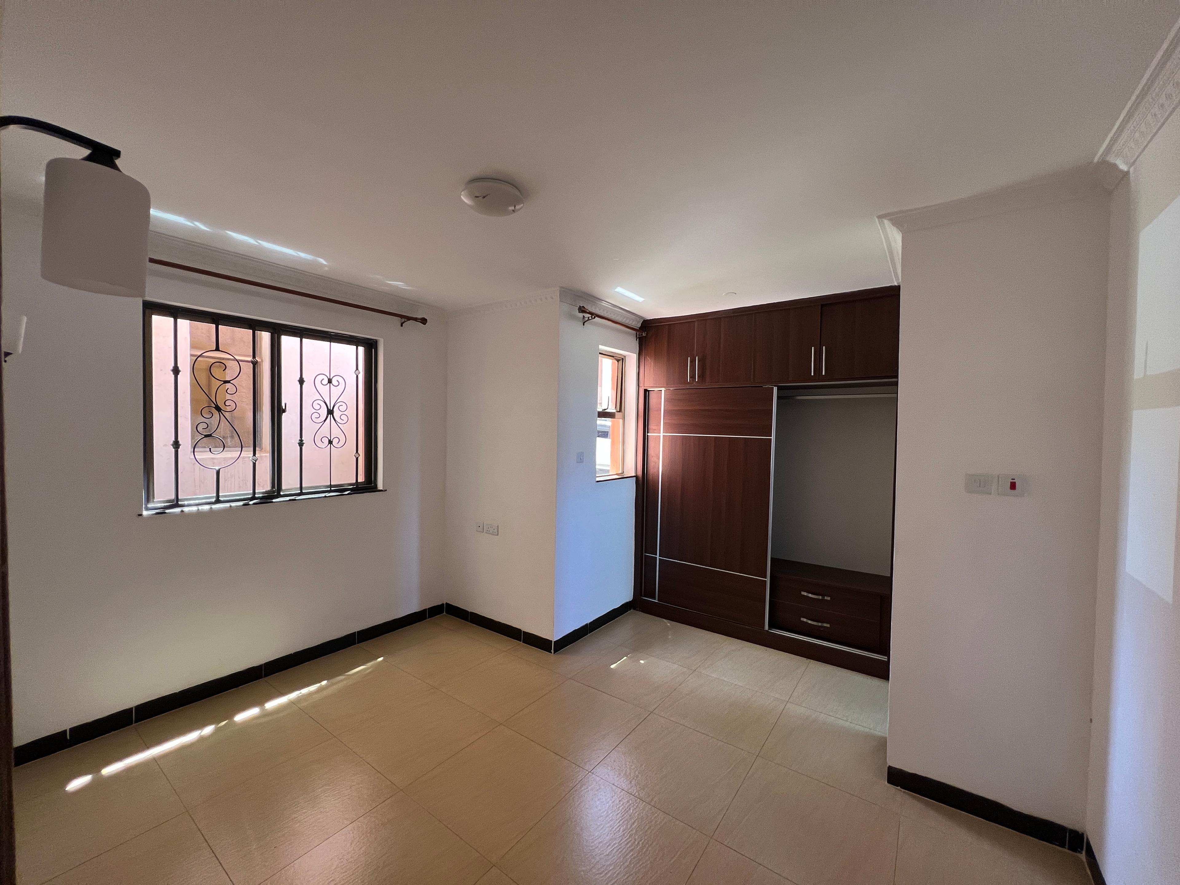 5-Bedroom Mansion for Sale in Lavington - Image 5