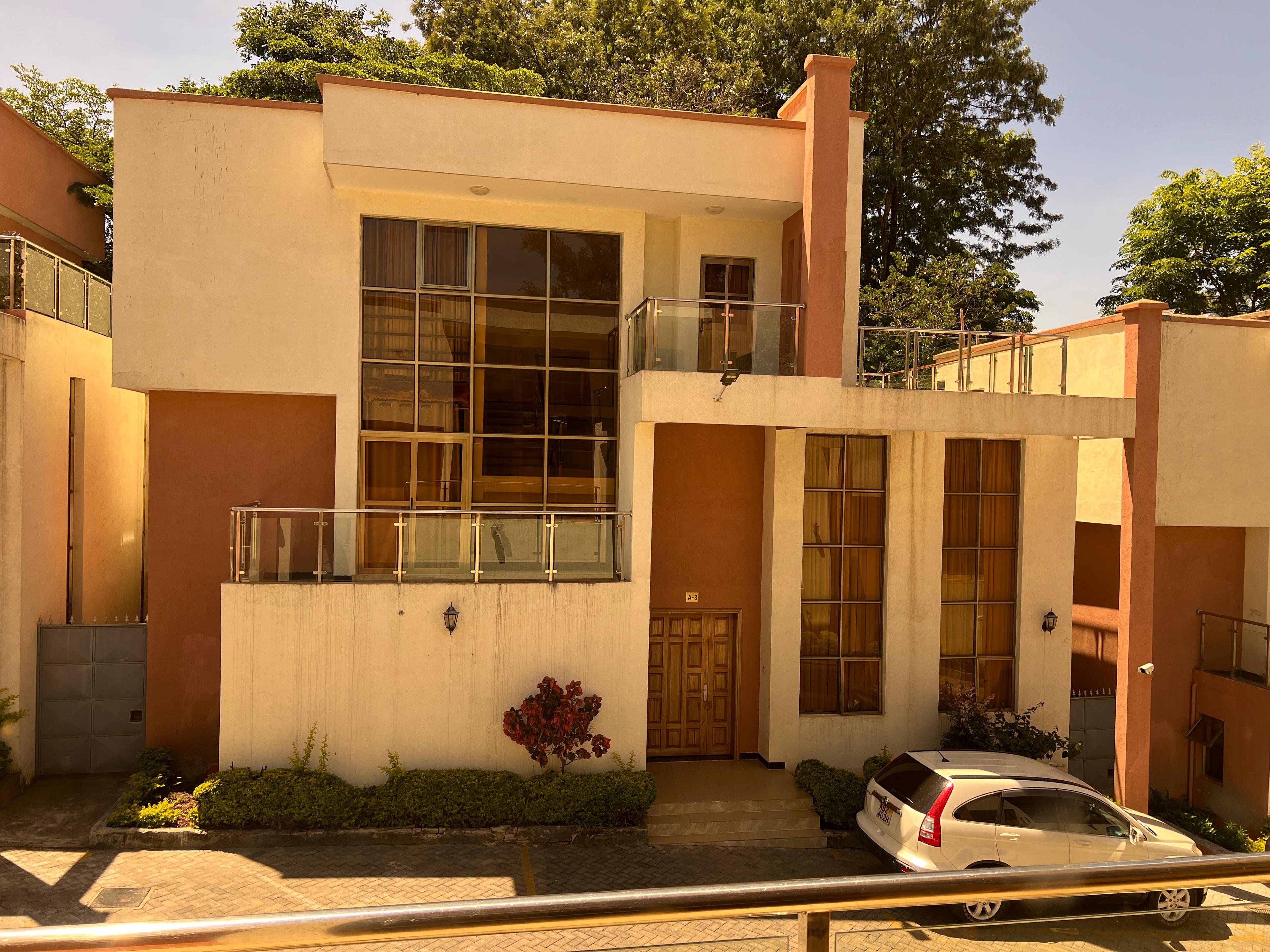 5-Bedroom Mansion for Sale in Lavington - Image 19