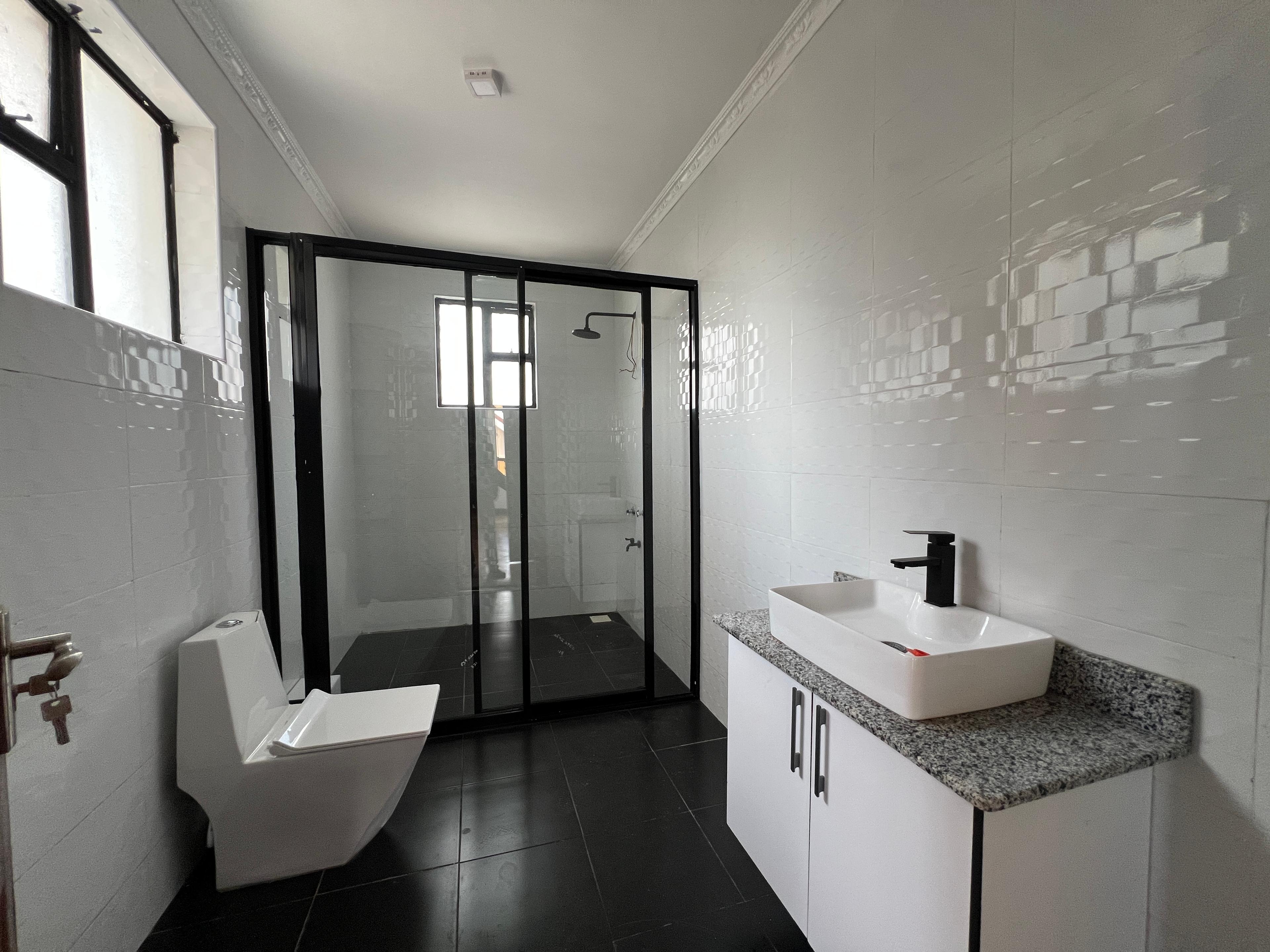 Exquisite 5-Bedroom Mansion + DSQ in Ngong – Ksh 18.5M - Image 17