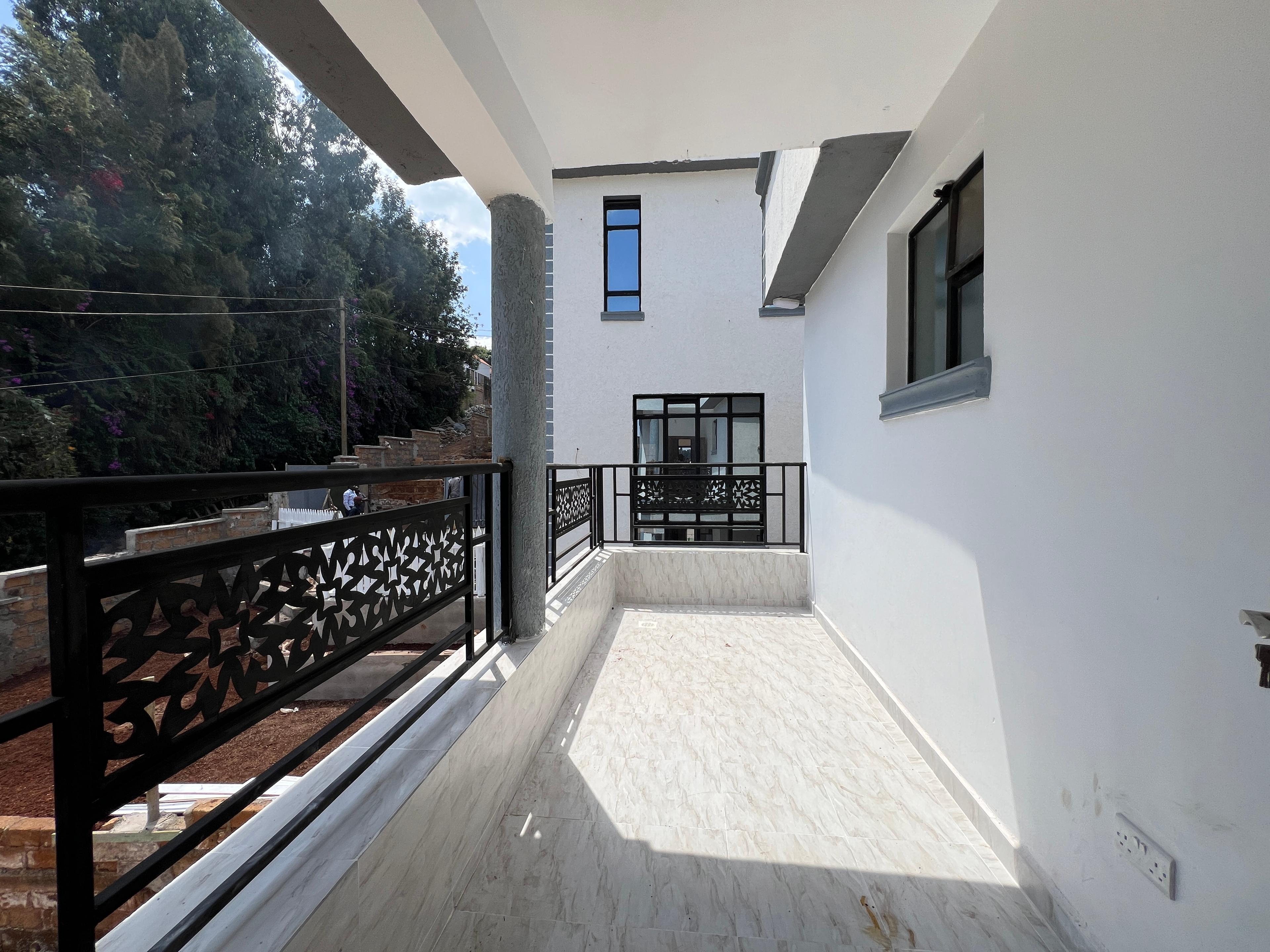 Exquisite 5-Bedroom Mansion + DSQ in Ngong – Ksh 18.5M - Image 23