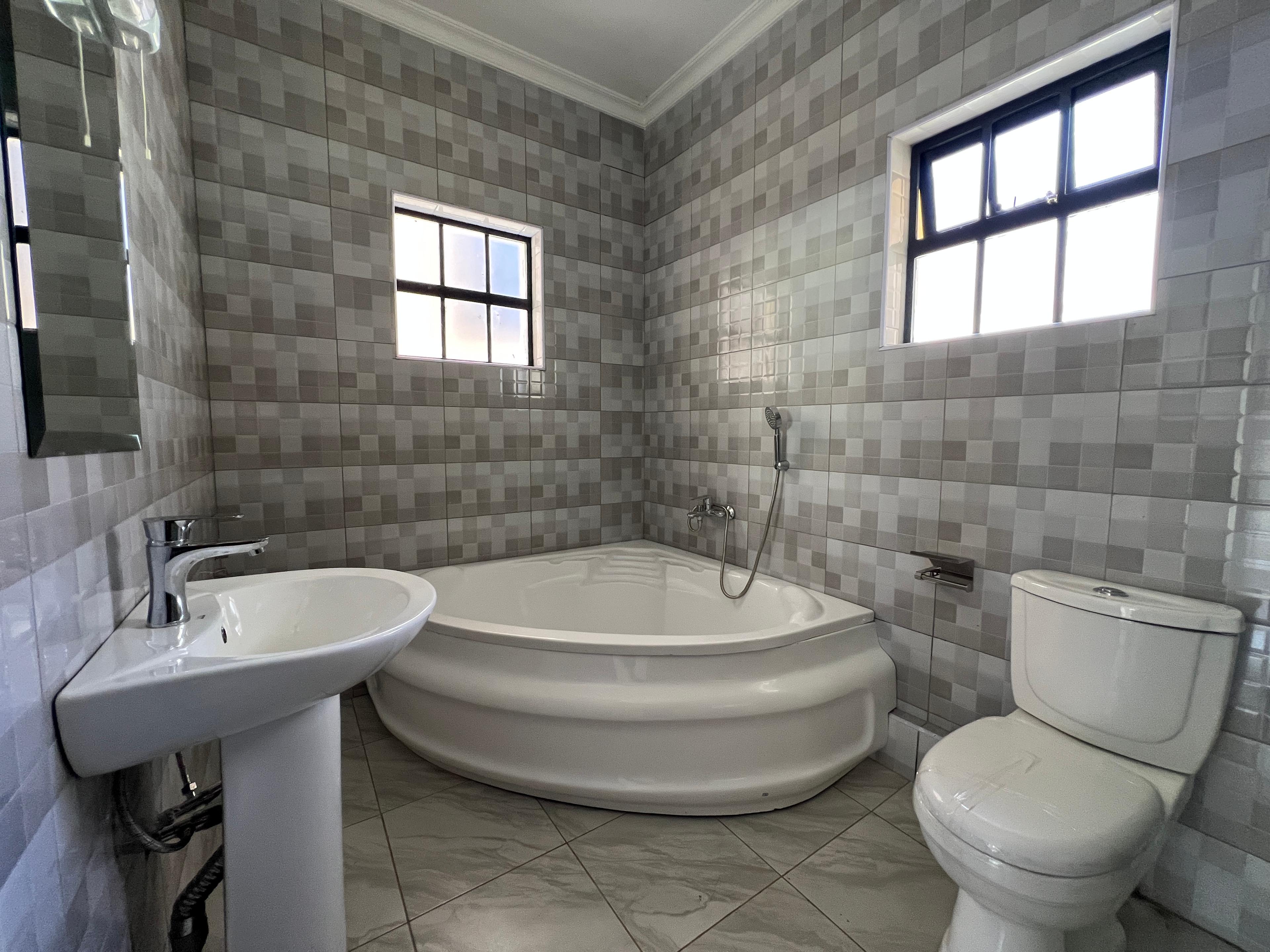 4 BR MANSIONS ON SALE IN NGONG' - Image 30