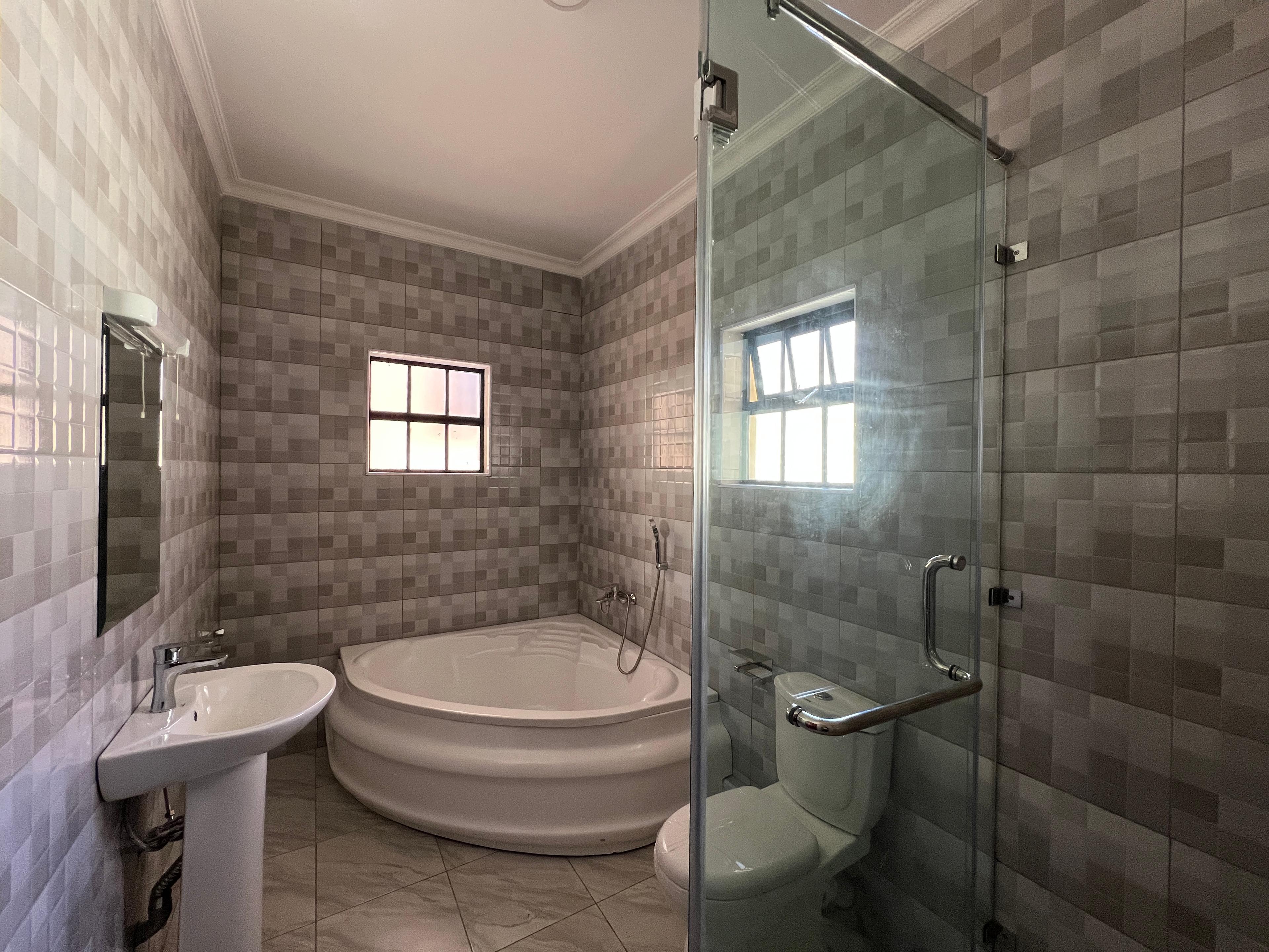 4 BR MANSIONS ON SALE IN NGONG' - Image 31