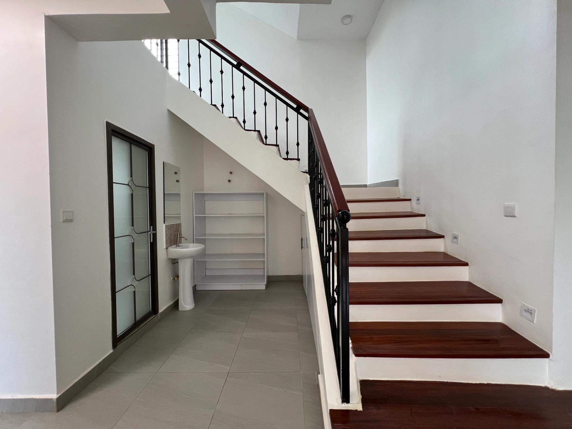 3BR Mansion in Migaa Golf estate - Image 14