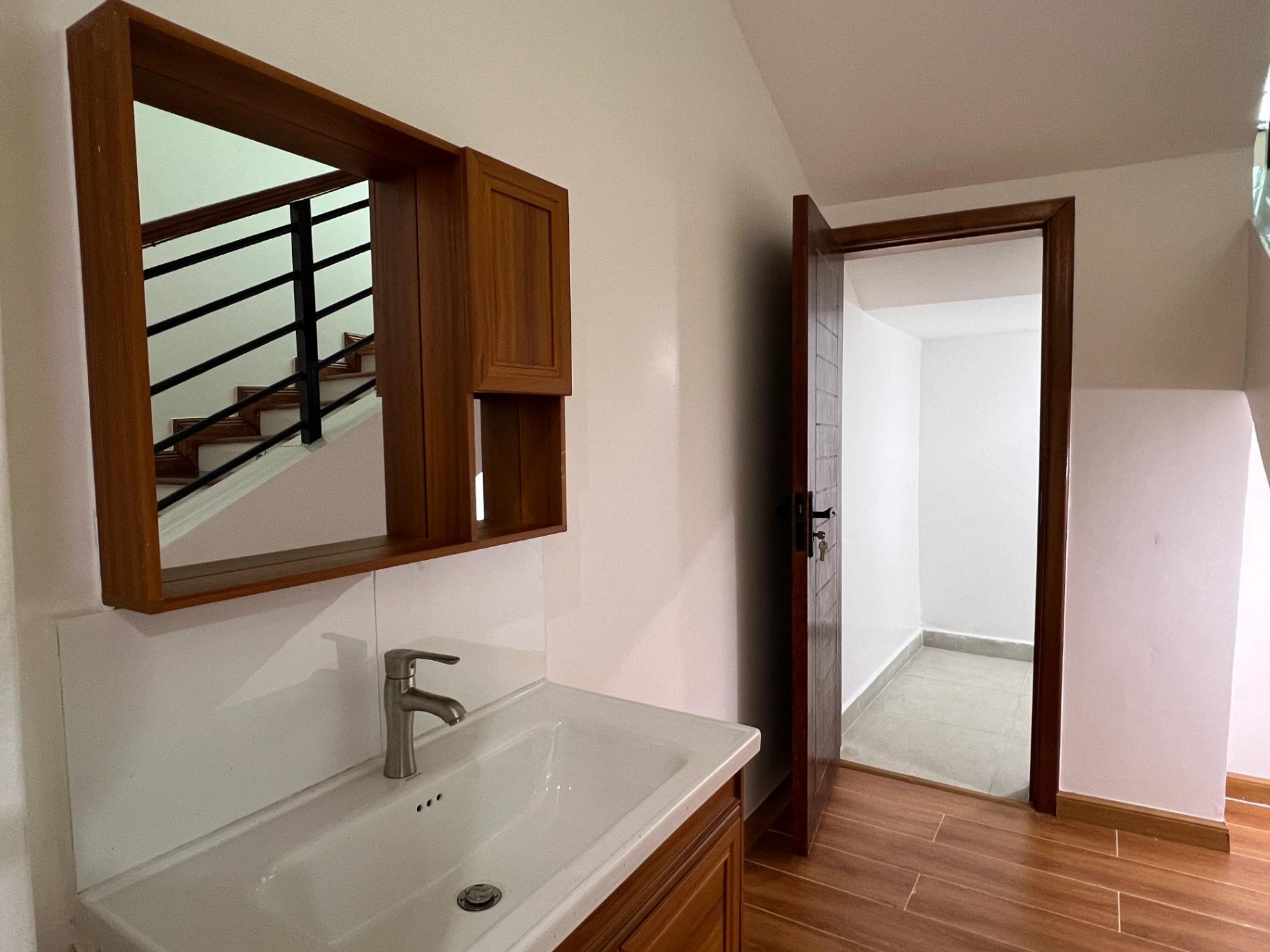4 BR MANSIONATTE IN THIKA - Image 42