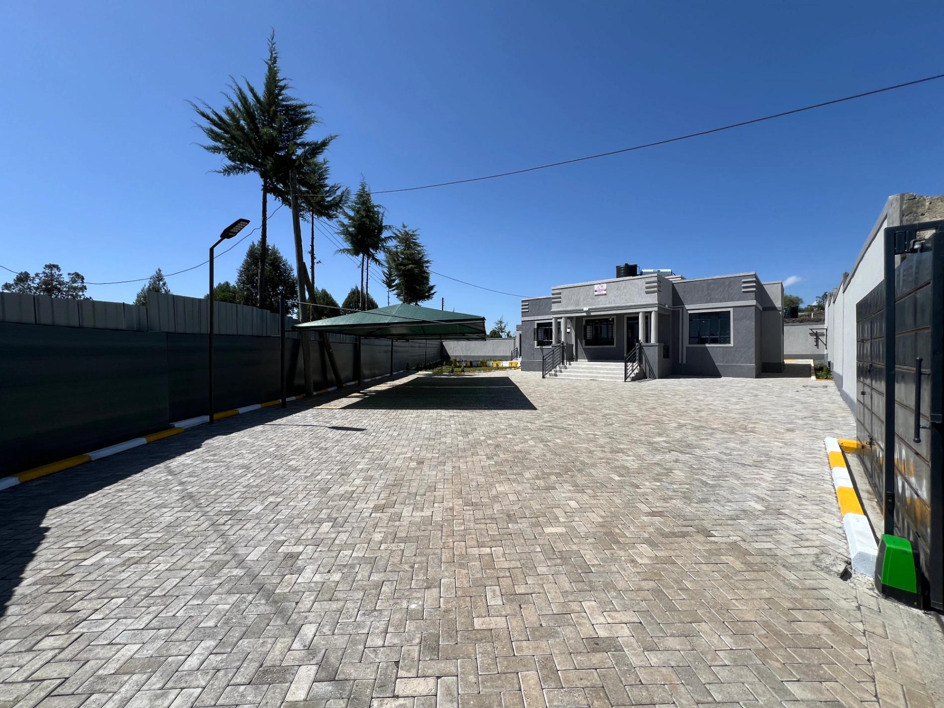 BUILD YOUR OWN HOME - Image 14