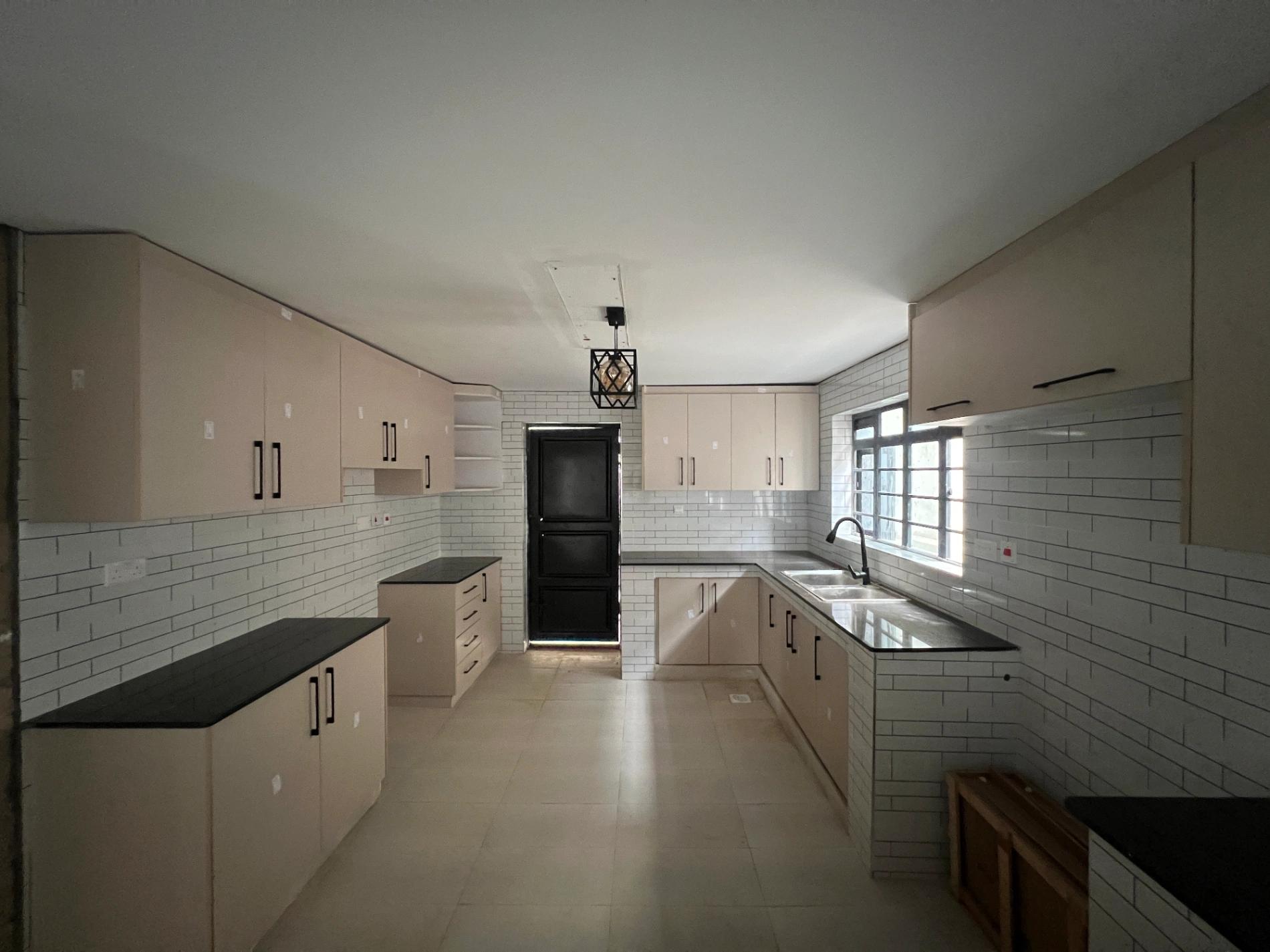 4BR Villas On Sale in Kenyatta Road  - Image 18