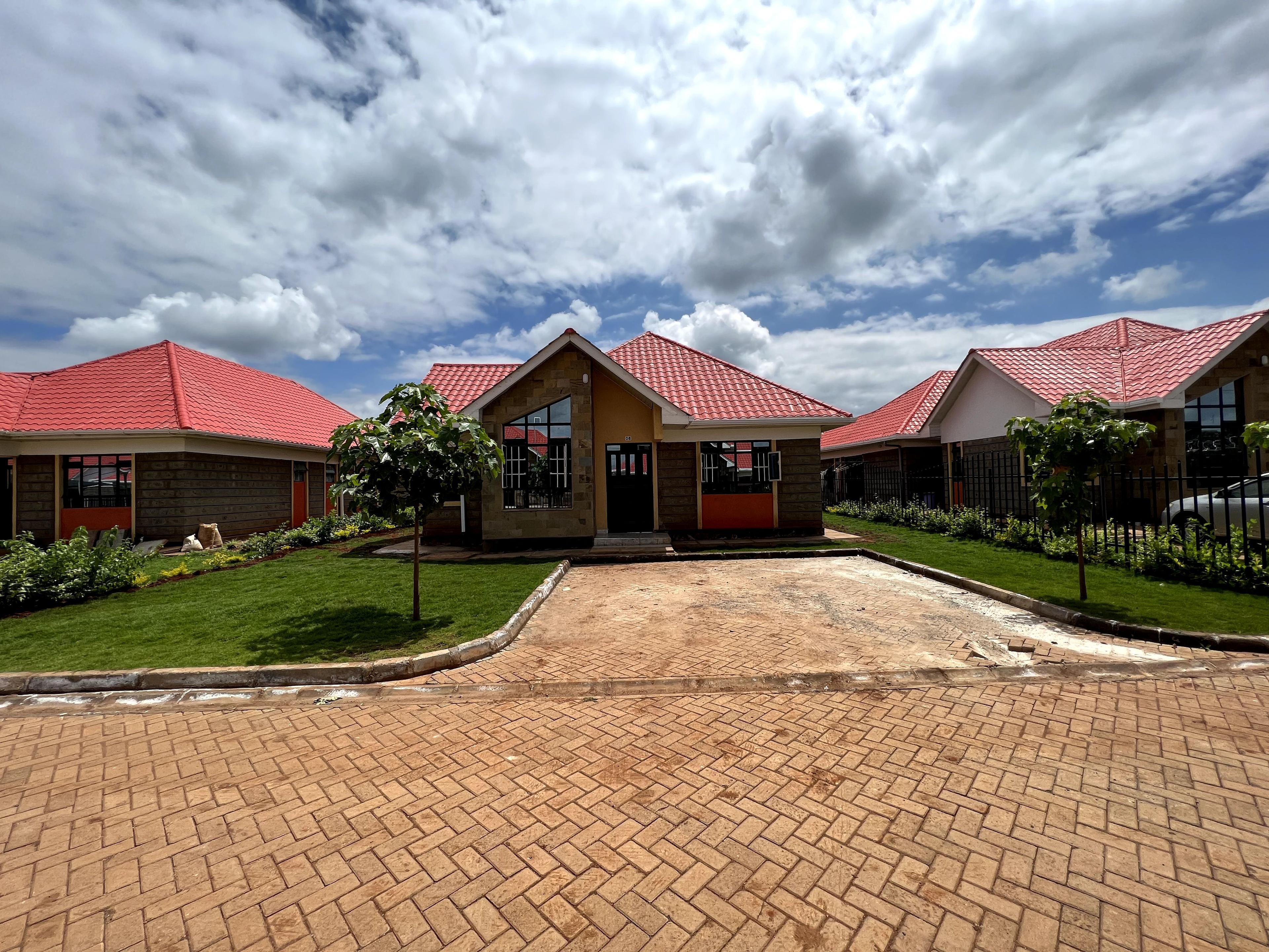 3 BR BUNGALOWS FOR SALE IN KENYATTA ROAD - Image 2