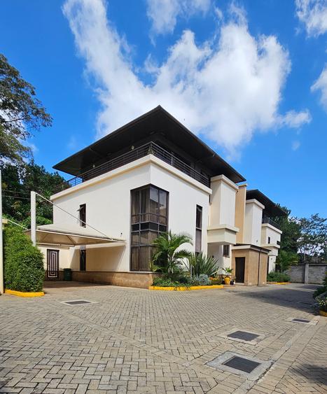 5-Bedroom Townhouse for Sale in Kaputei Gardens - Image 1