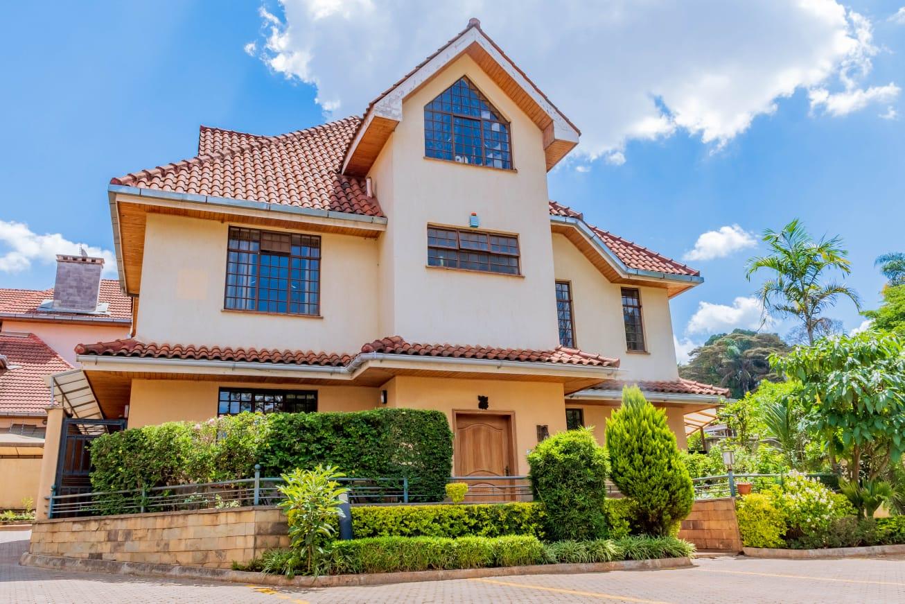 6BR Townhouse On sale in Lavington - Image 1