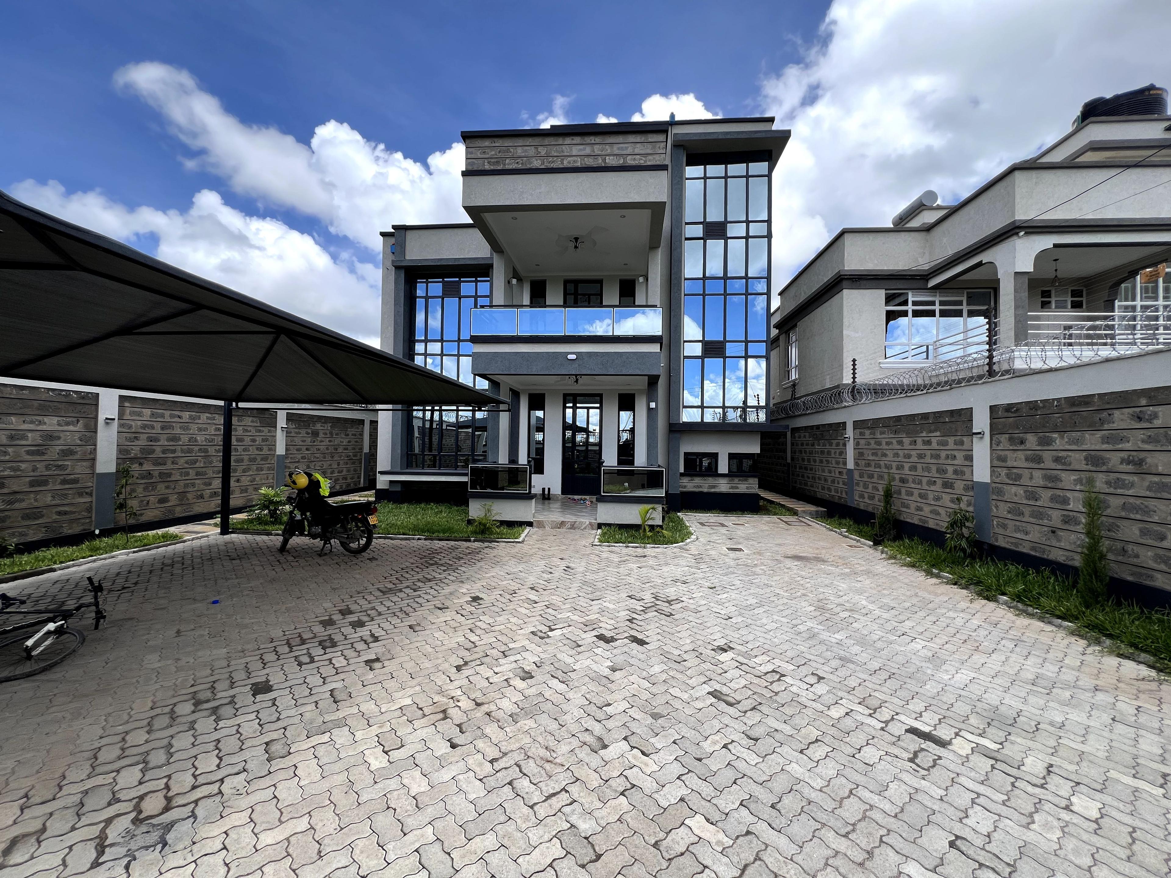 4-Bedroom All Ensuite Mansion in Kitengela, Yukos  - Image 1